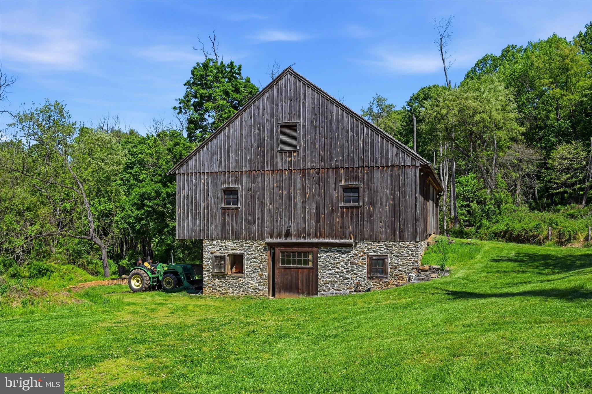2275 STRASBURG ROAD