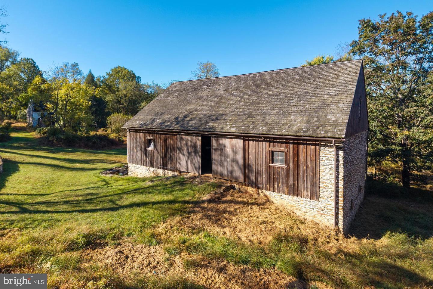 2275 STRASBURG ROAD