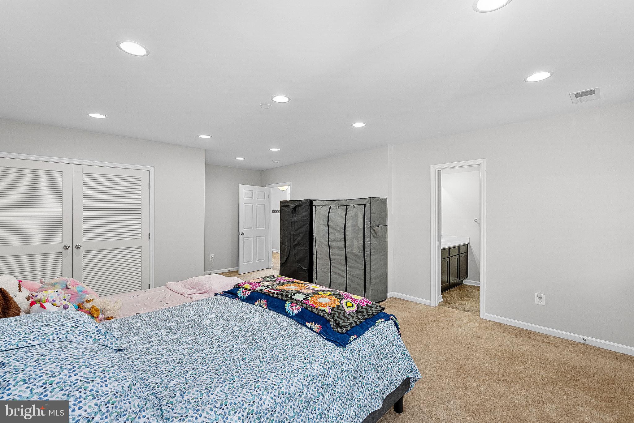 SNOWDEN BRIDGE - Residential