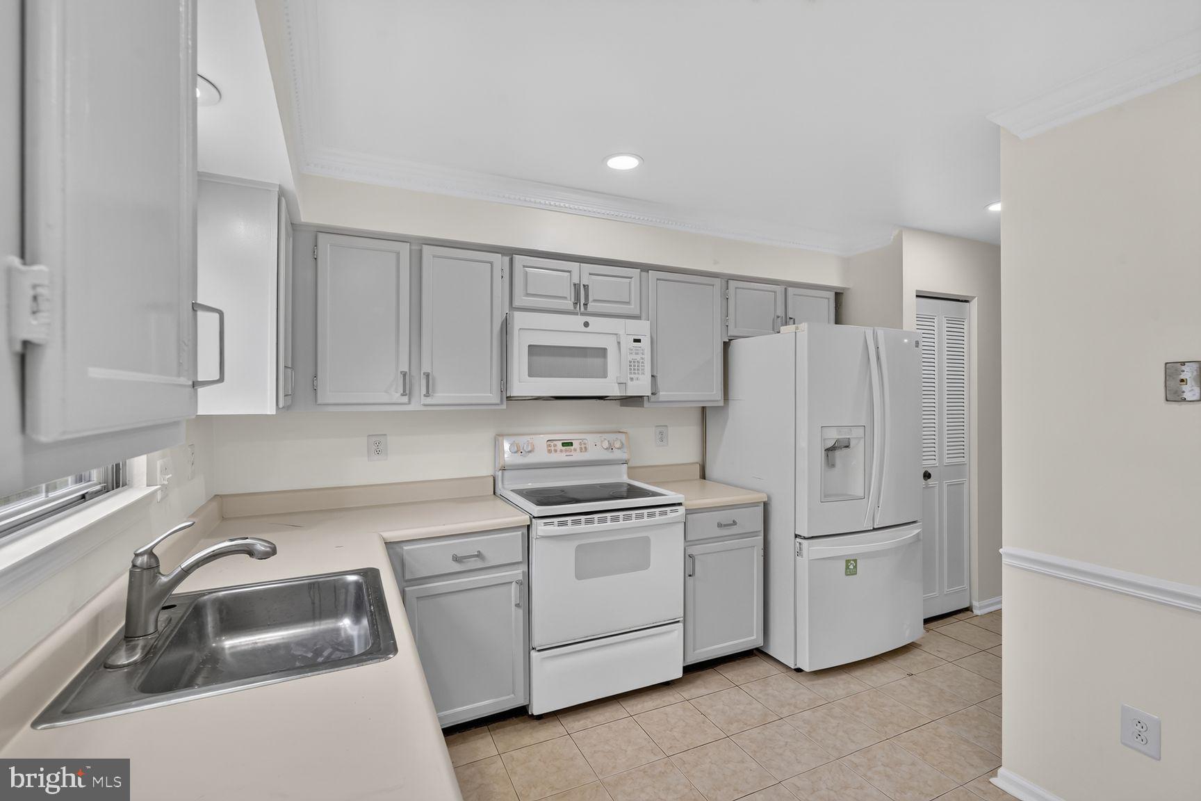 14359 BEAKER COURT