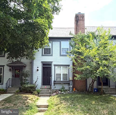Townhouse For Sale - 14359 Beaker Court<br/> BURTONSVILLE, MD 20866