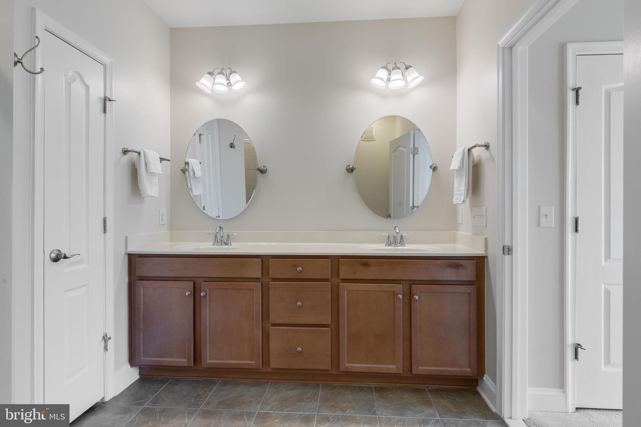 THE GATHERINGS - Residential