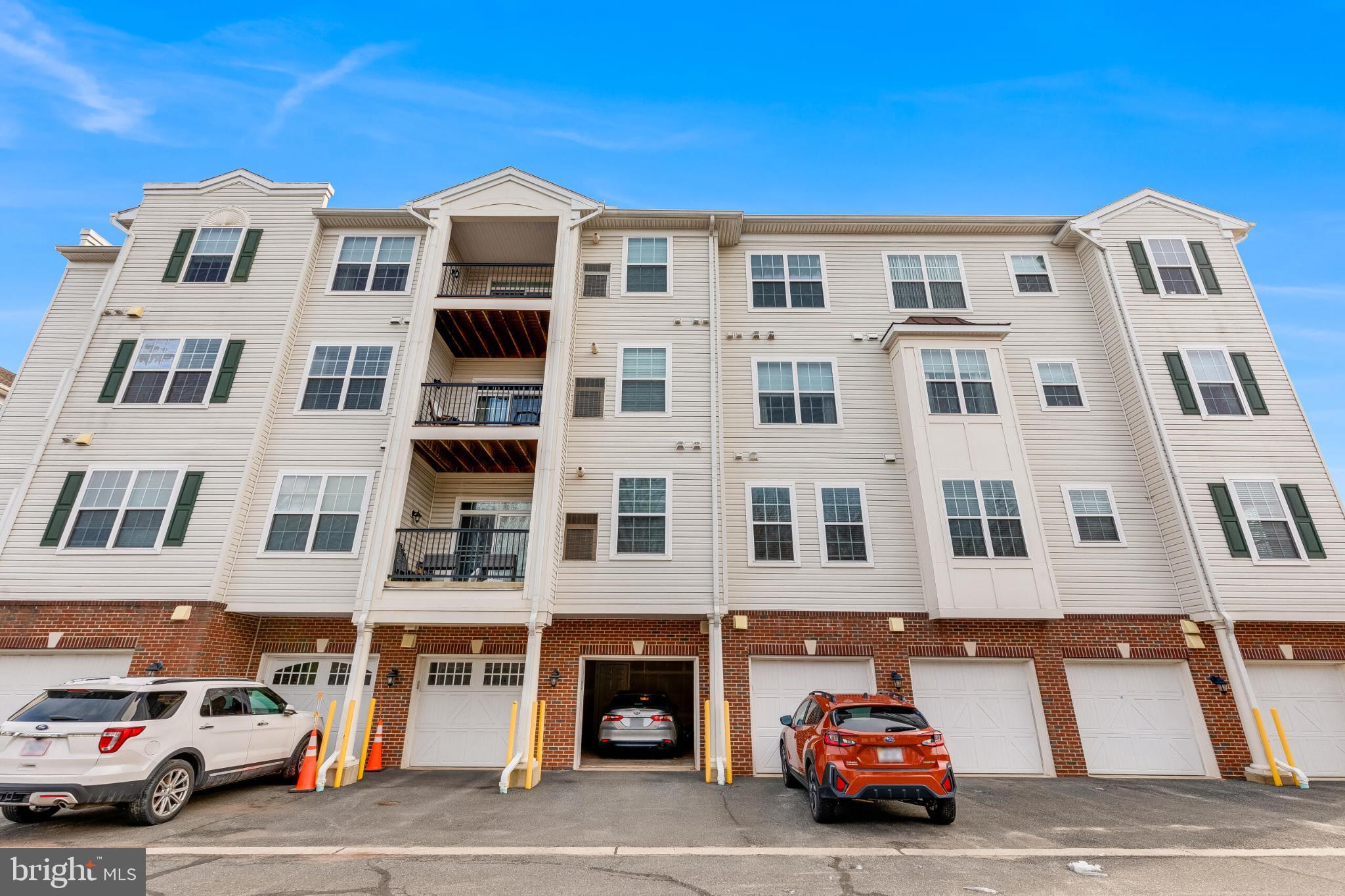 THE GATHERINGS - Residential