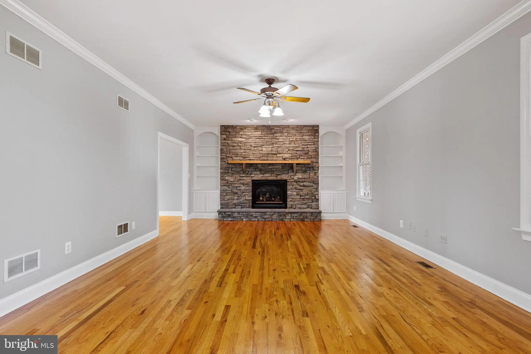 Winchester, Virginia 22602, United States, 5 Bedrooms Bedrooms, ,5 BathroomsBathrooms,Residential,Coming Soon,171630