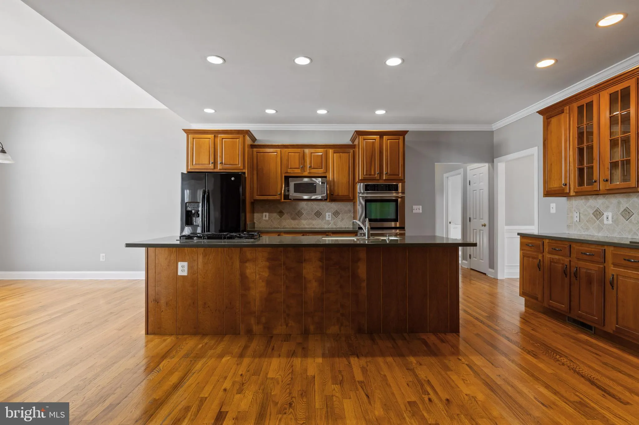 Winchester, Virginia 22602, United States, 5 Bedrooms Bedrooms, ,5 BathroomsBathrooms,Residential,Coming Soon,171630