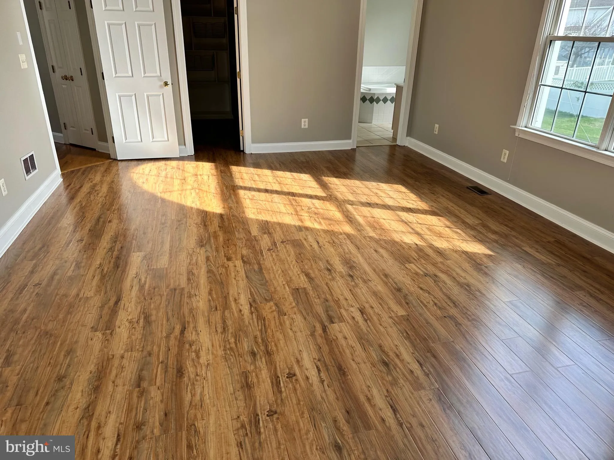 Winchester, Virginia 22602, United States, 5 Bedrooms Bedrooms, ,5 BathroomsBathrooms,Residential,Coming Soon,171630