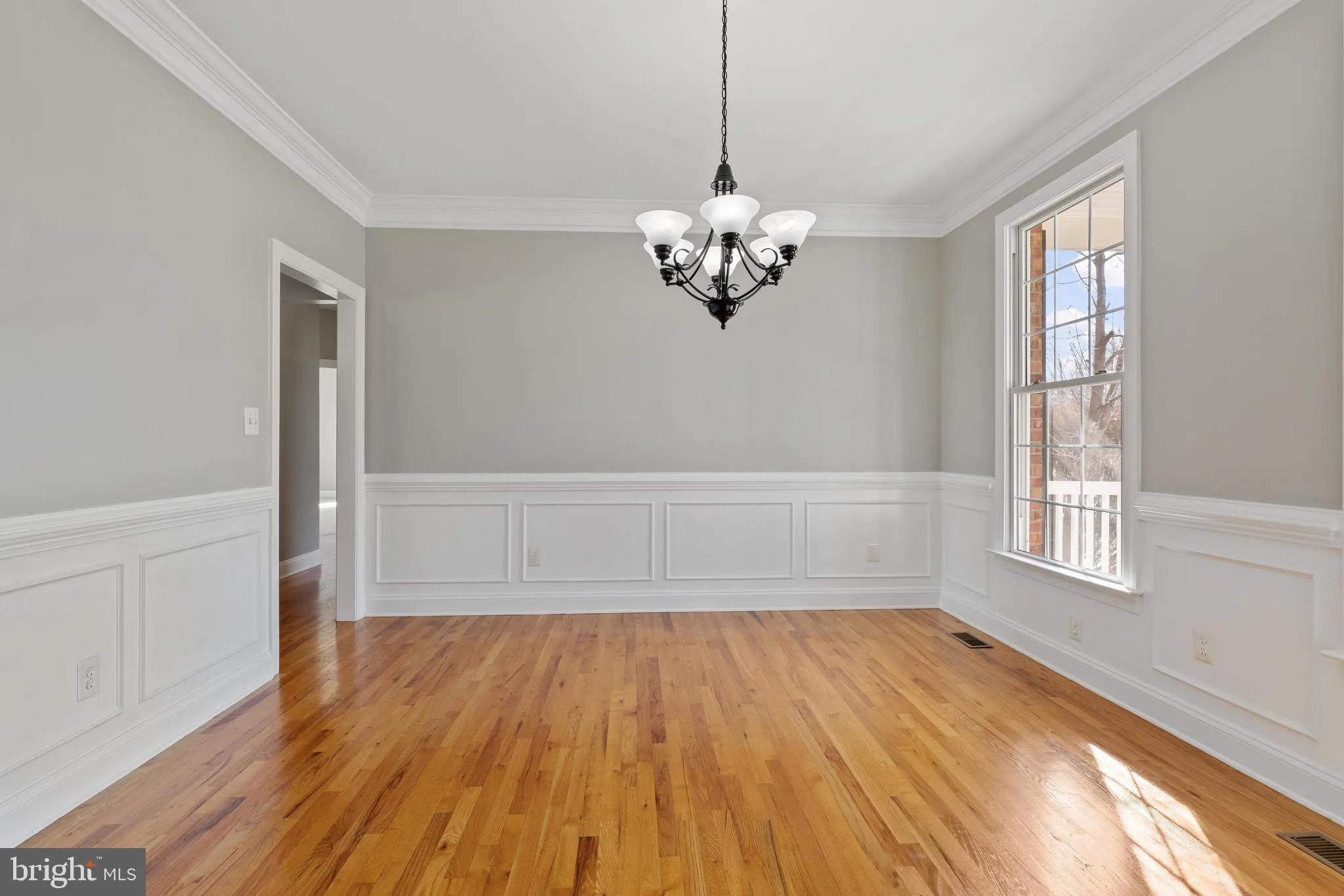 Winchester, Virginia 22602, United States, 5 Bedrooms Bedrooms, ,5 BathroomsBathrooms,Residential,Coming Soon,171630