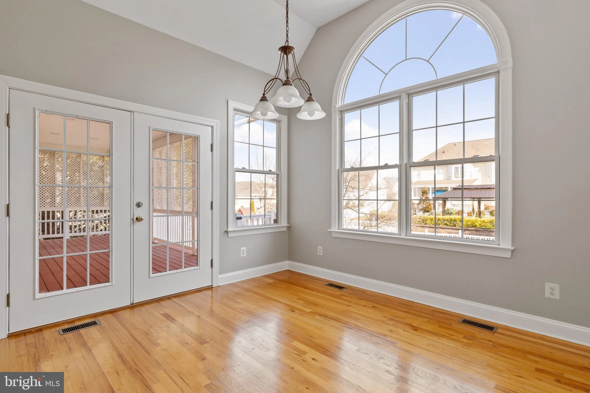 Winchester, Virginia 22602, United States, 5 Bedrooms Bedrooms, ,5 BathroomsBathrooms,Residential,Coming Soon,171630