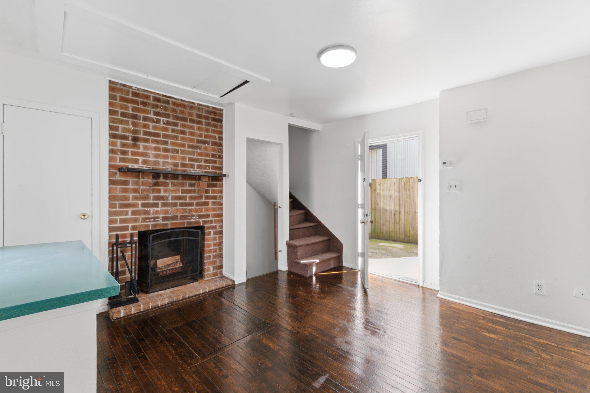 316 W WILDEY STREET - Photo 3