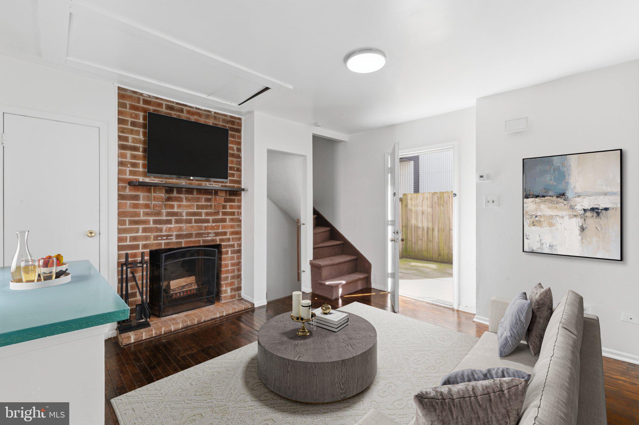 316 W WILDEY STREET - Photo 4