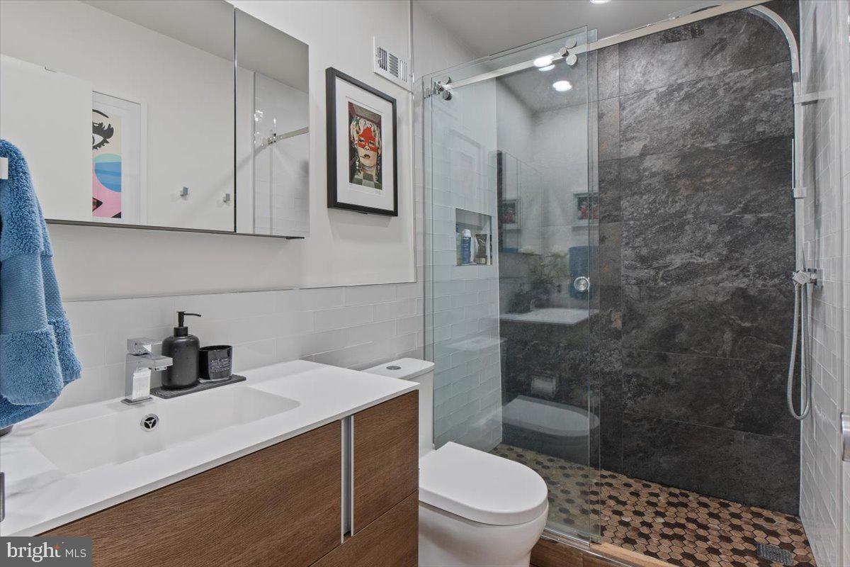 PROSPECT HOUSE - Residential Lease