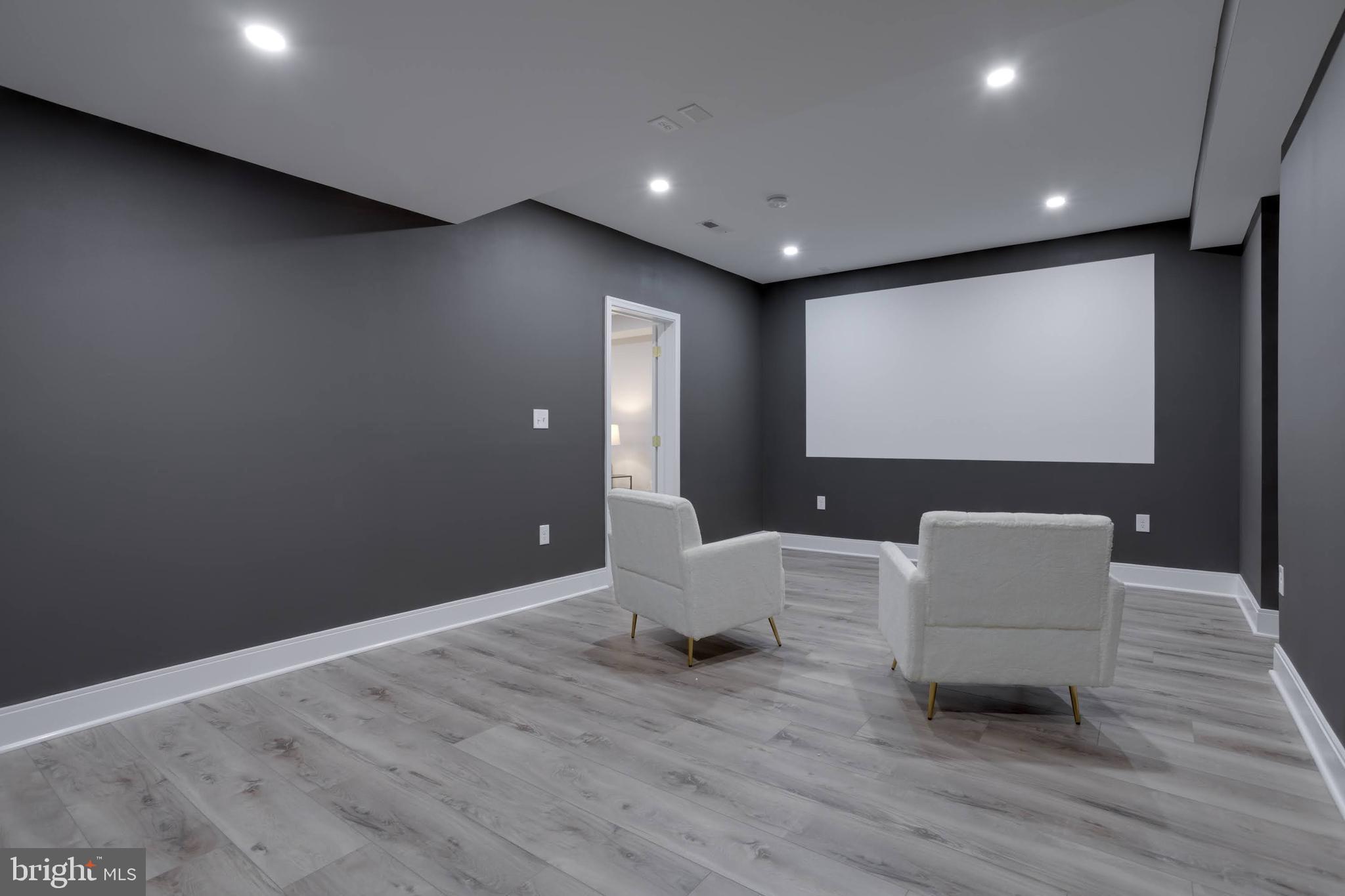 MILLWOOD POND - Residential