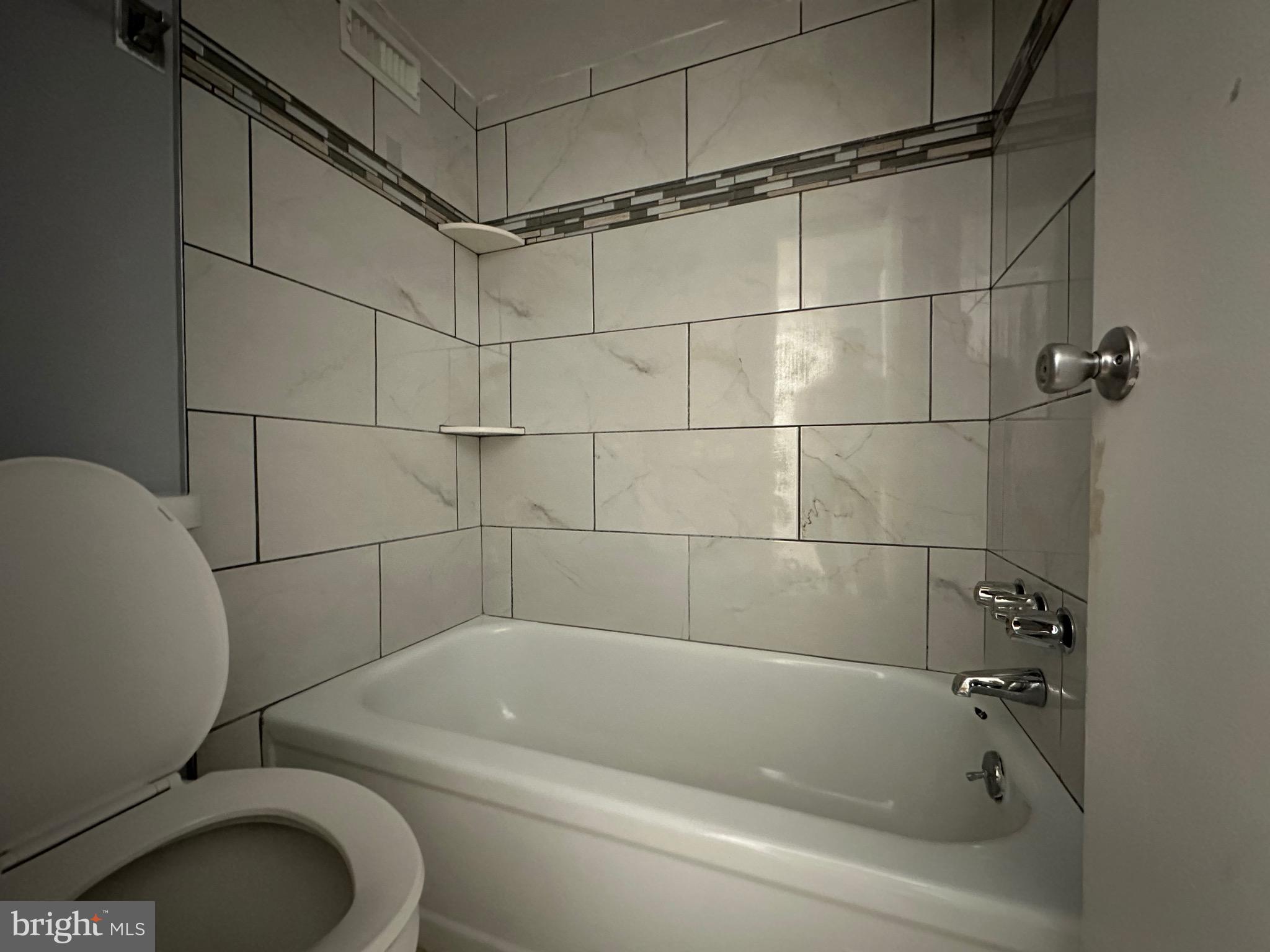 ADELPHI - Residential