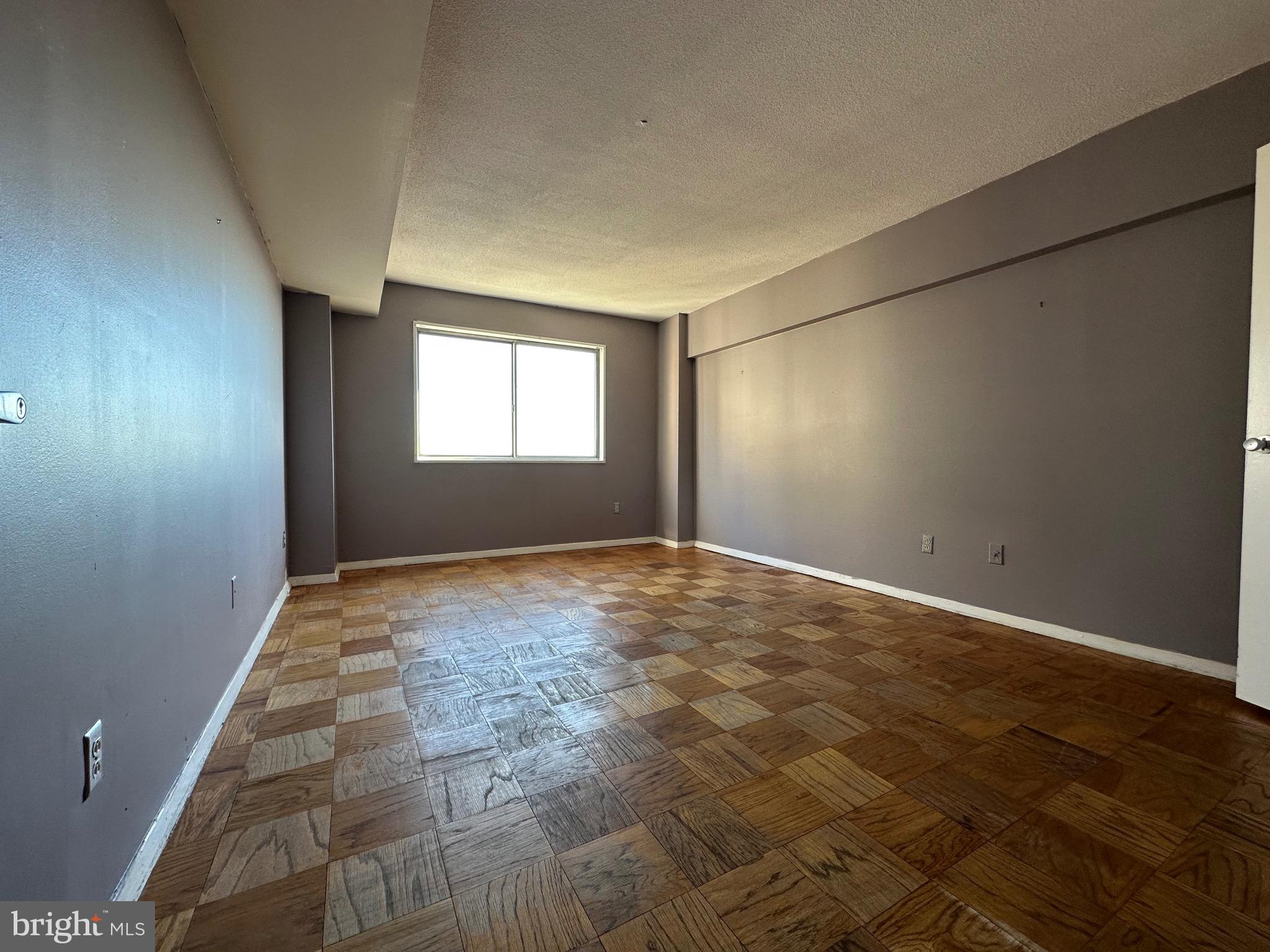 ADELPHI - Residential