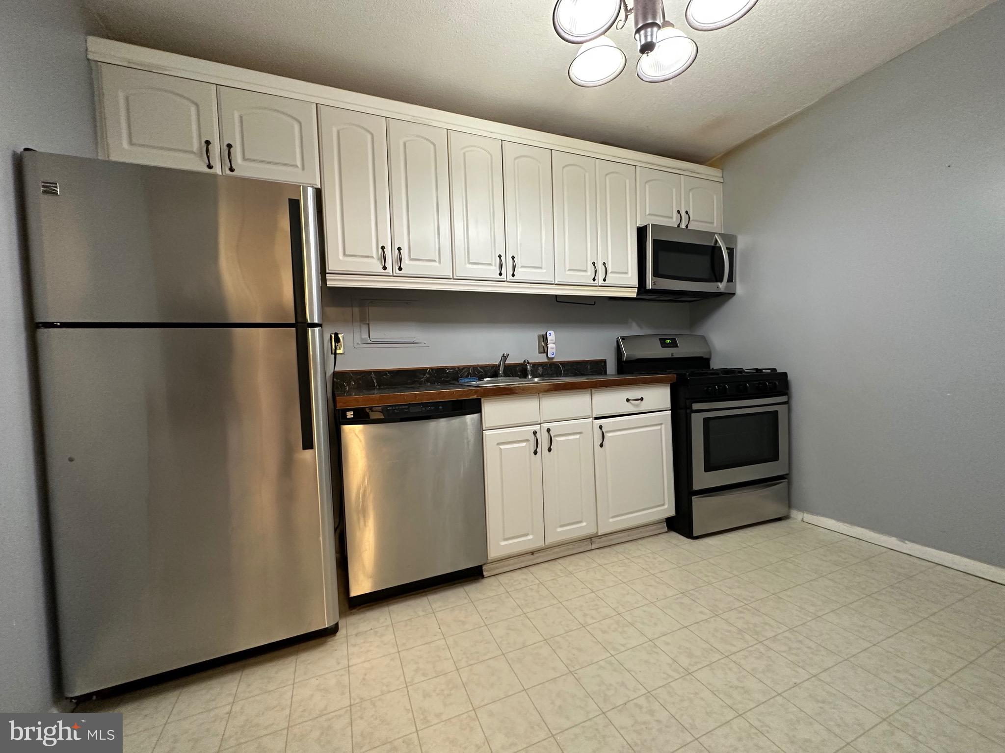 ADELPHI - Residential