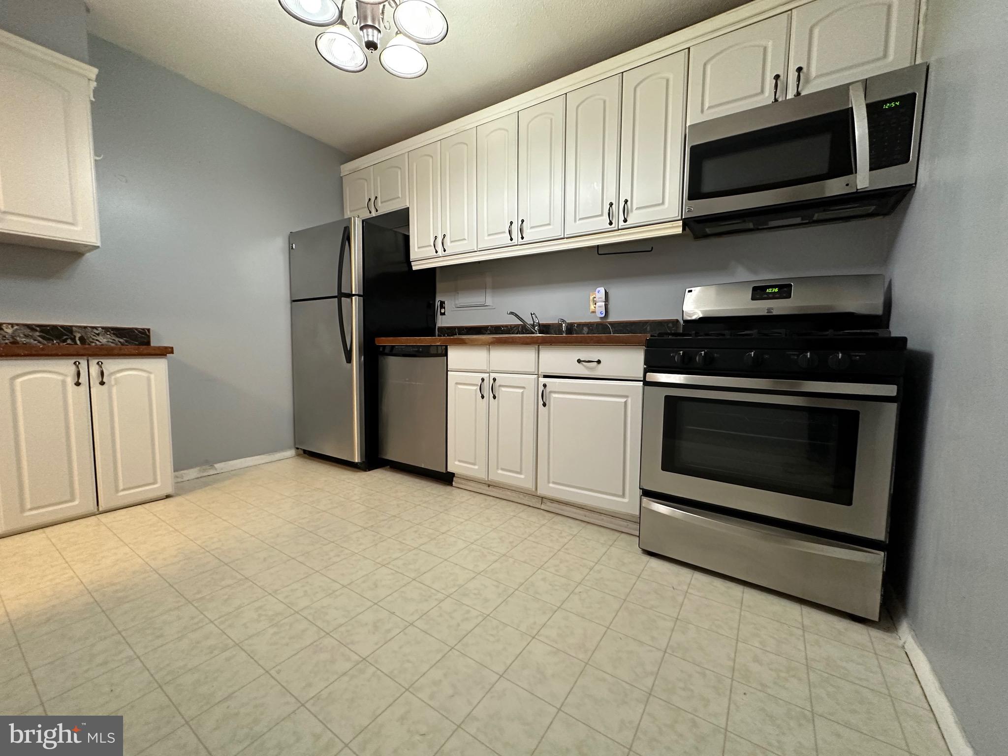 ADELPHI - Residential