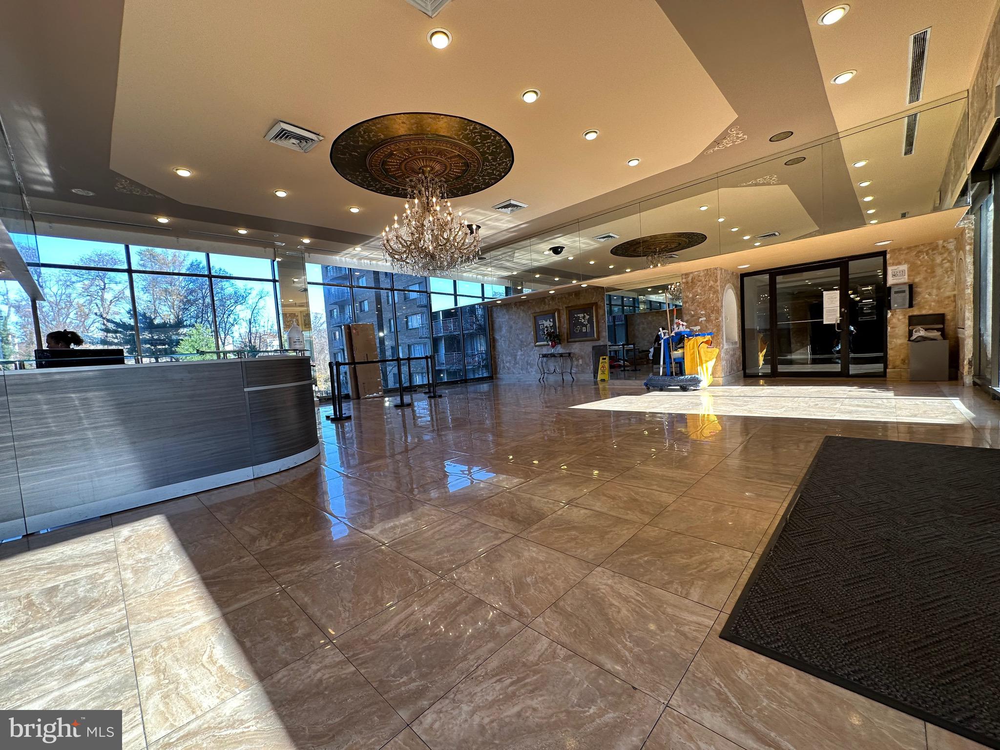 ADELPHI - Residential