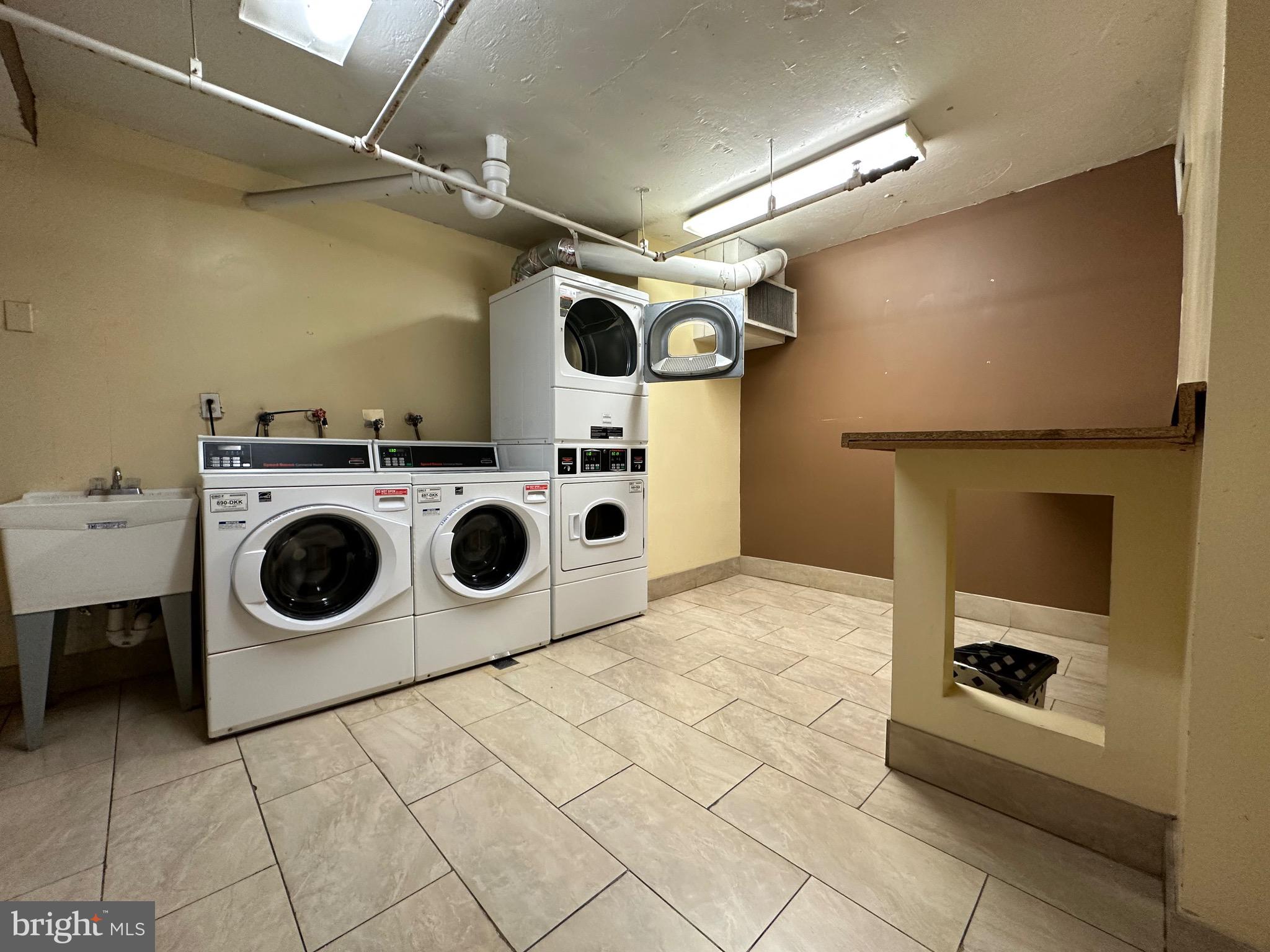 ADELPHI - Residential