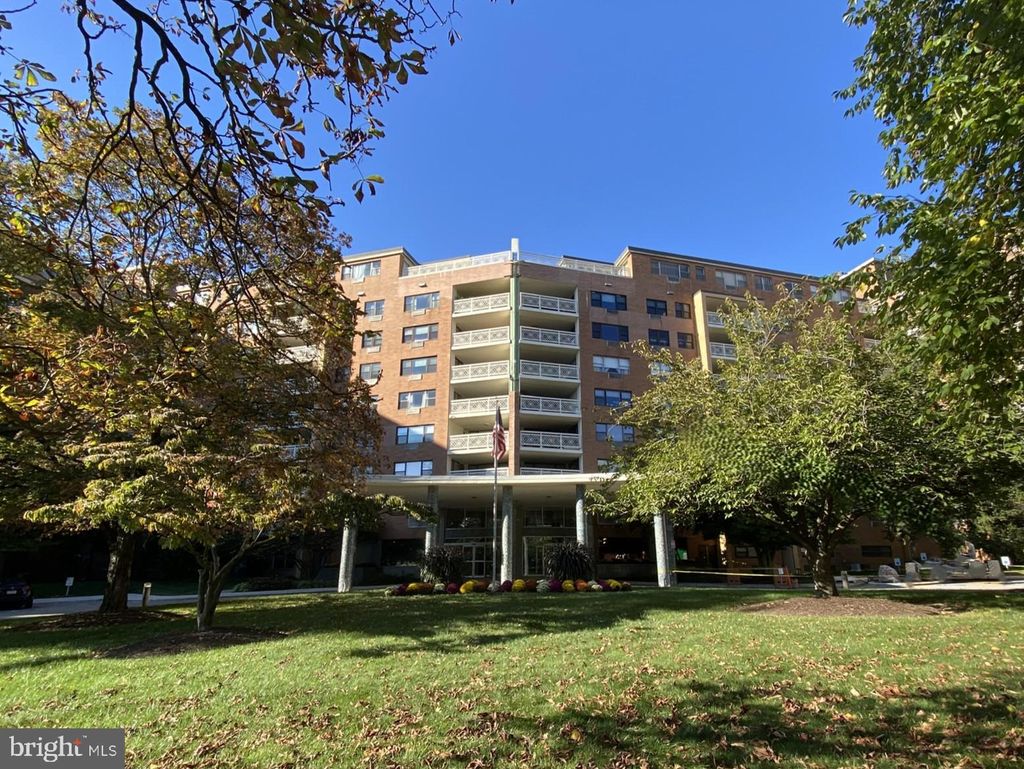 Photo of 7900 Old York Road #601-A, ELKINS PARK, PA 19027 (MLS # PAMC2157952)