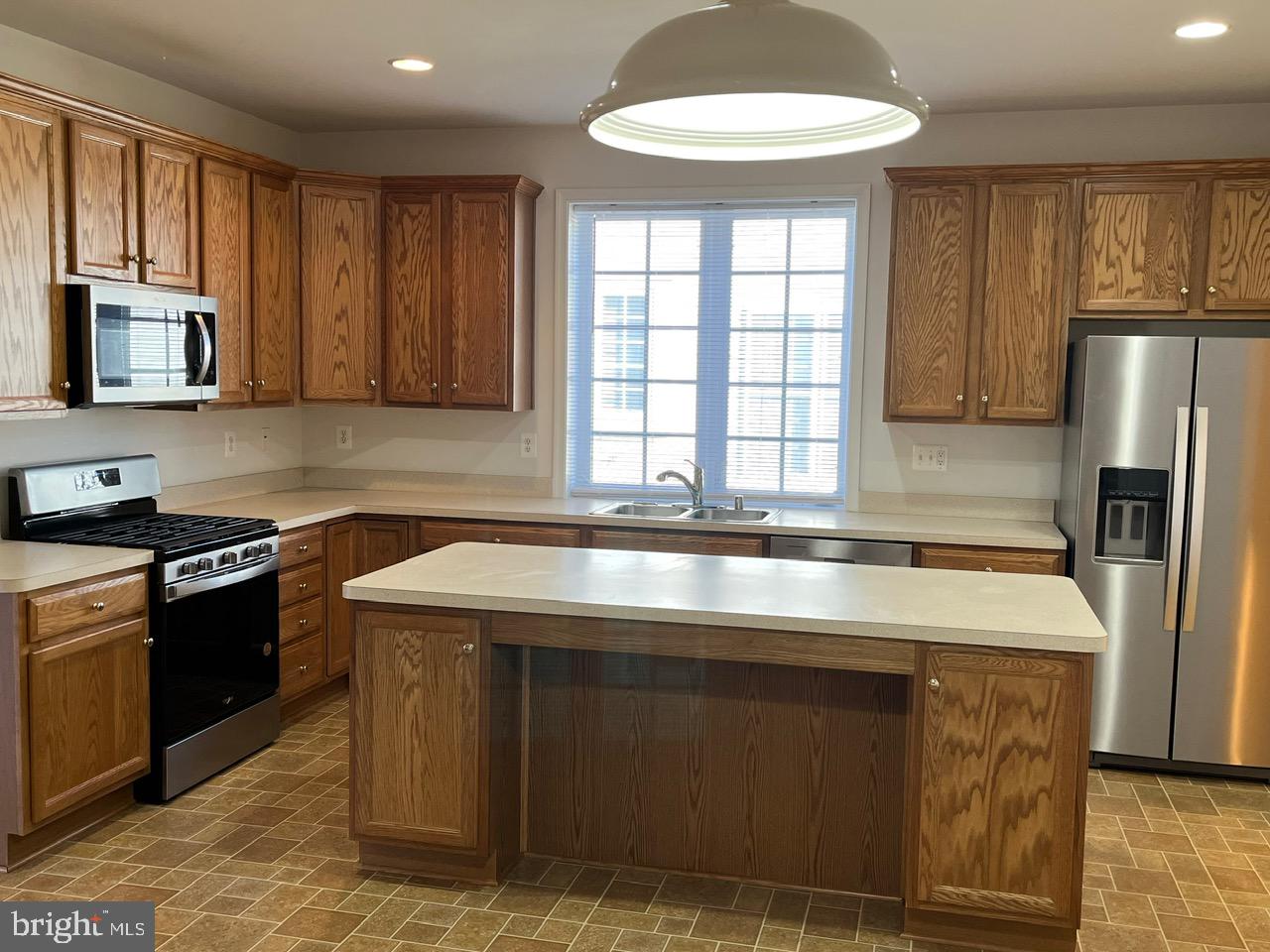 EASTON CLUB EAST - Residential