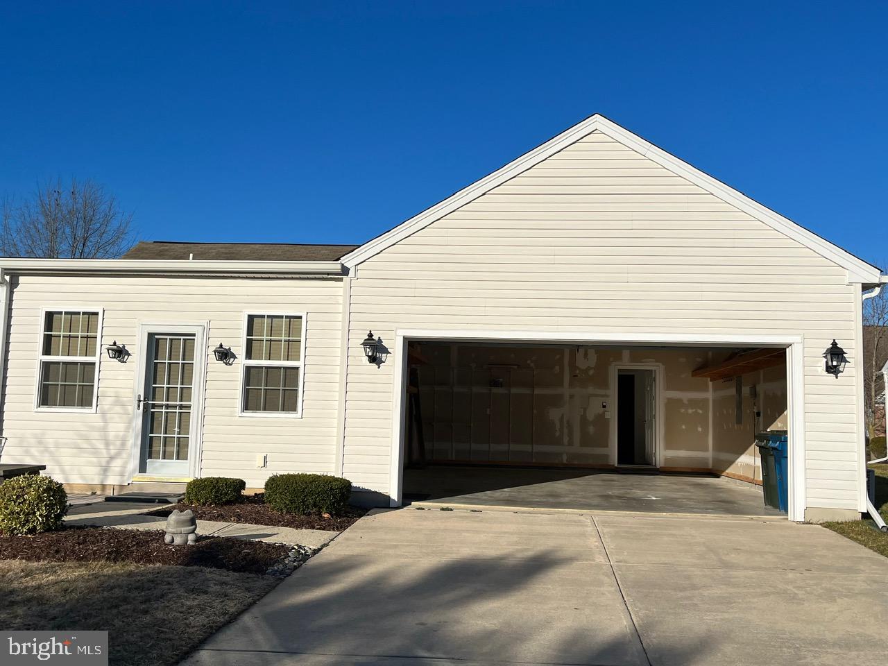 EASTON CLUB EAST - Residential