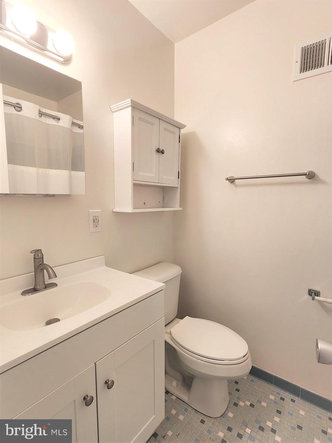 REDLAND STATION TH - Residential Lease