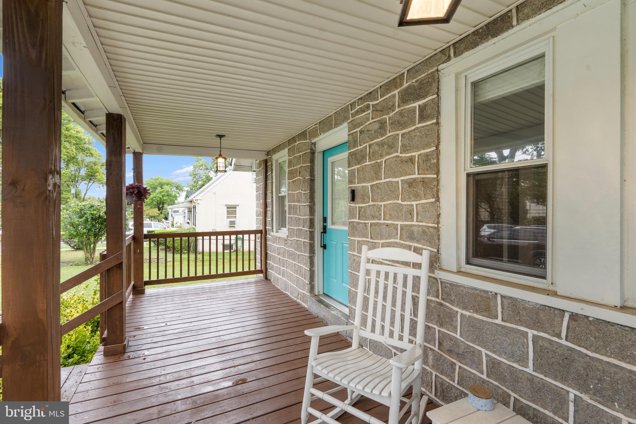 VILLAGE GREEN - Residential