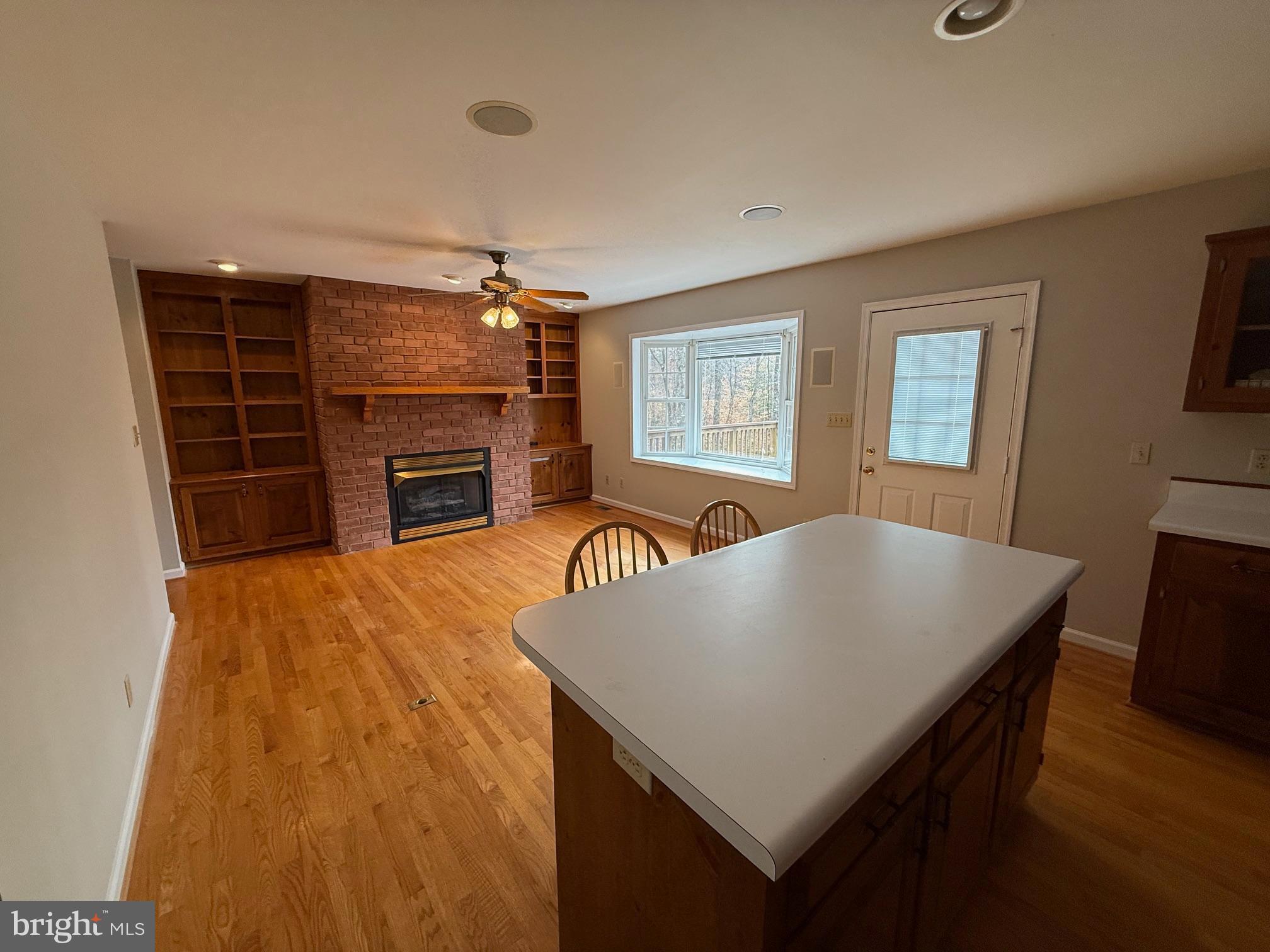 HARRIS CREEK - Residential