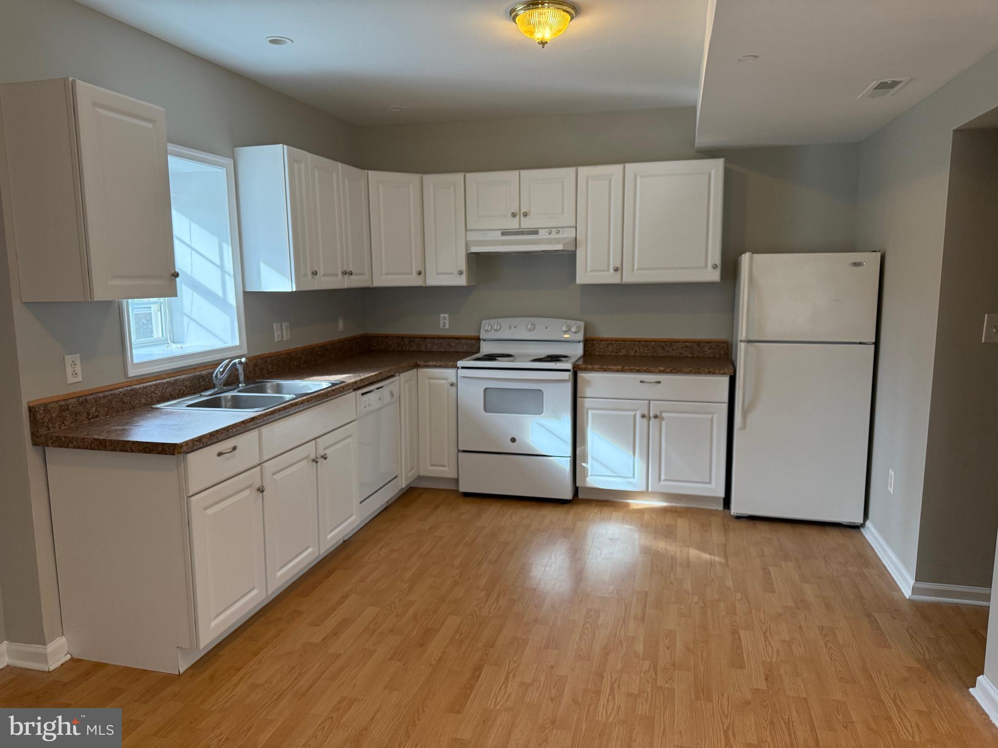 HARRIS CREEK - Residential