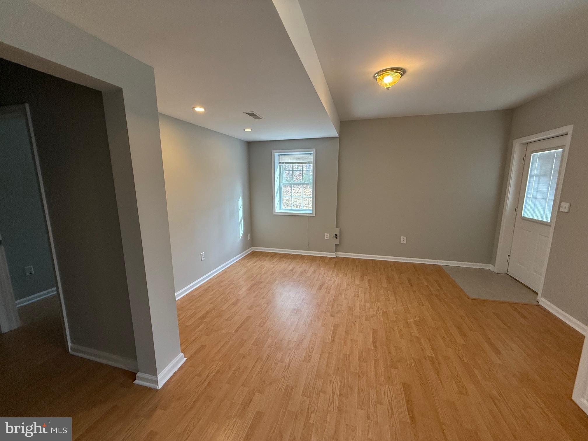 HARRIS CREEK - Residential