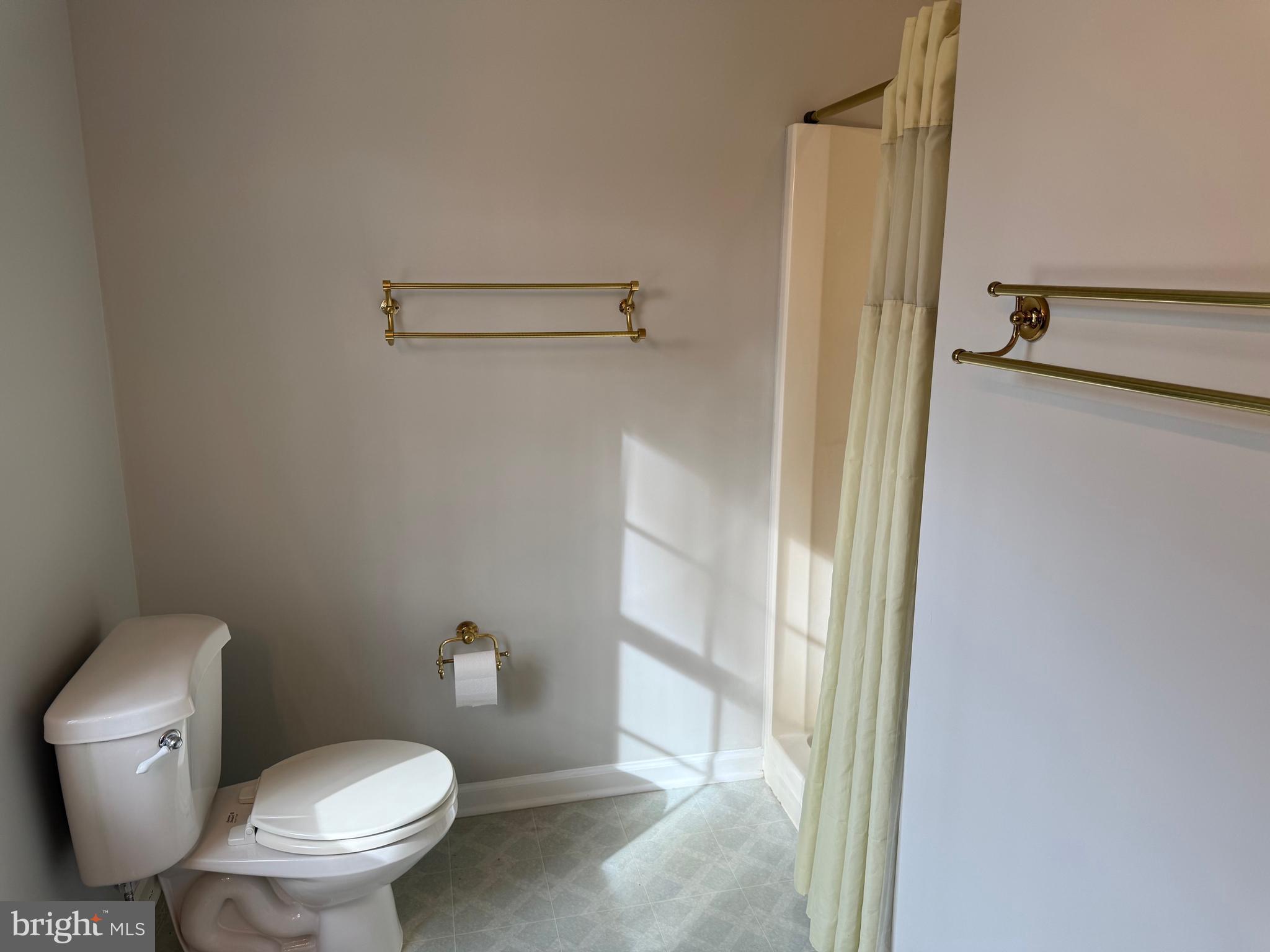 HARRIS CREEK - Residential