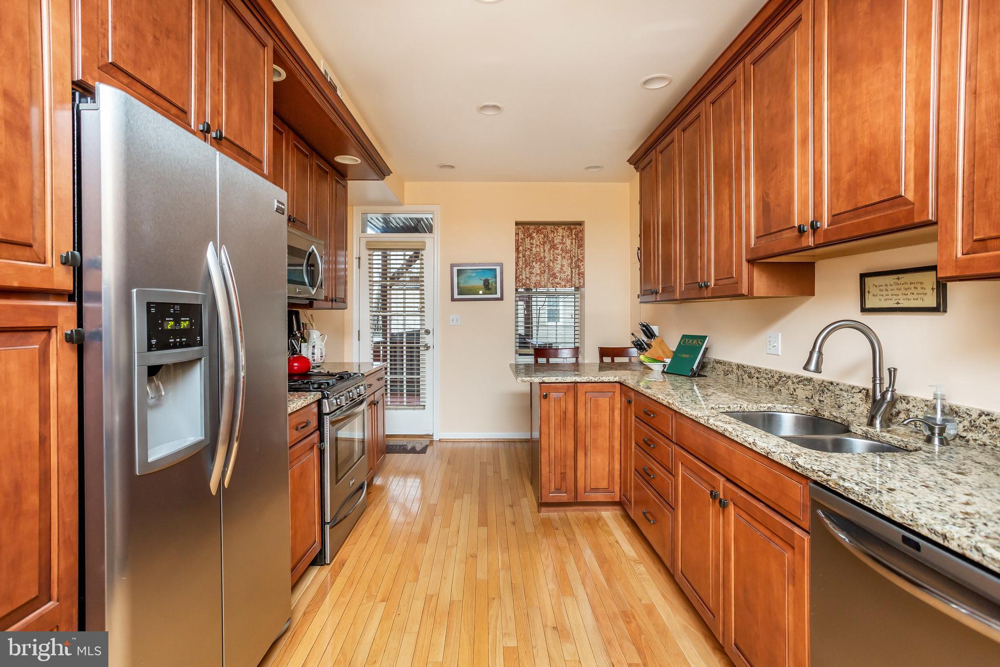 RIVERSIDE - Residential