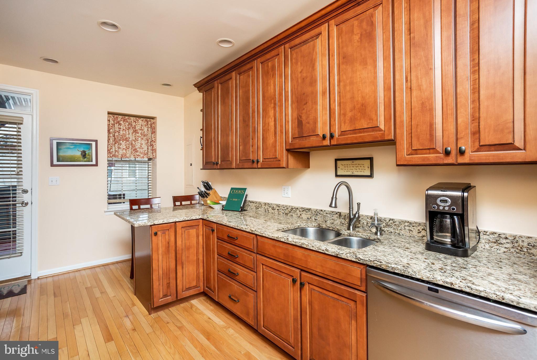 RIVERSIDE - Residential