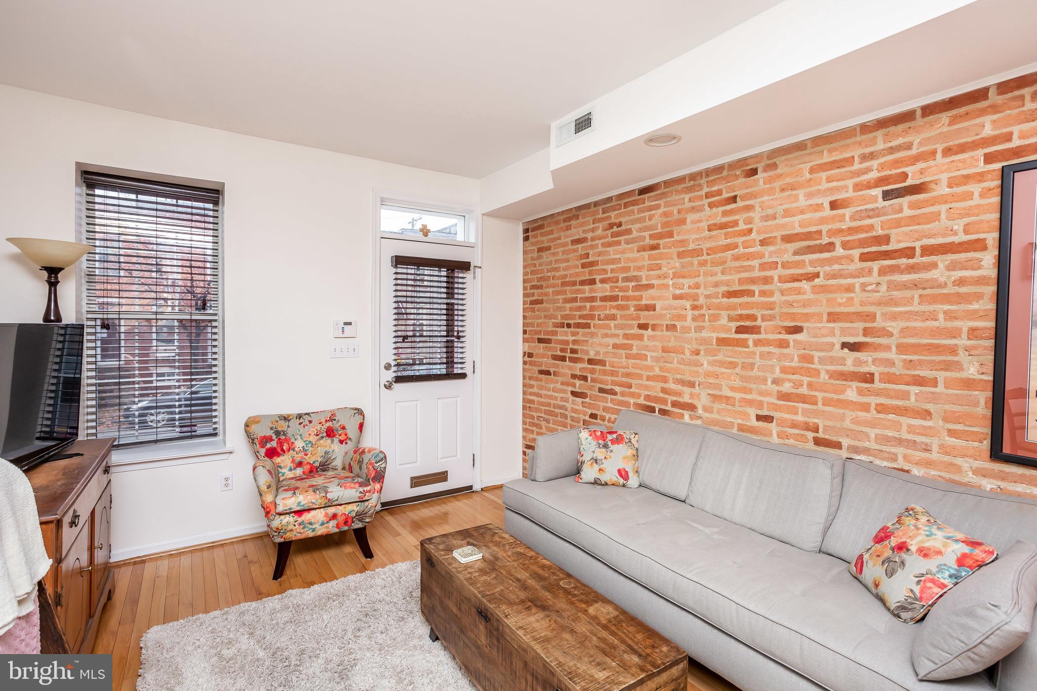 RIVERSIDE - Residential