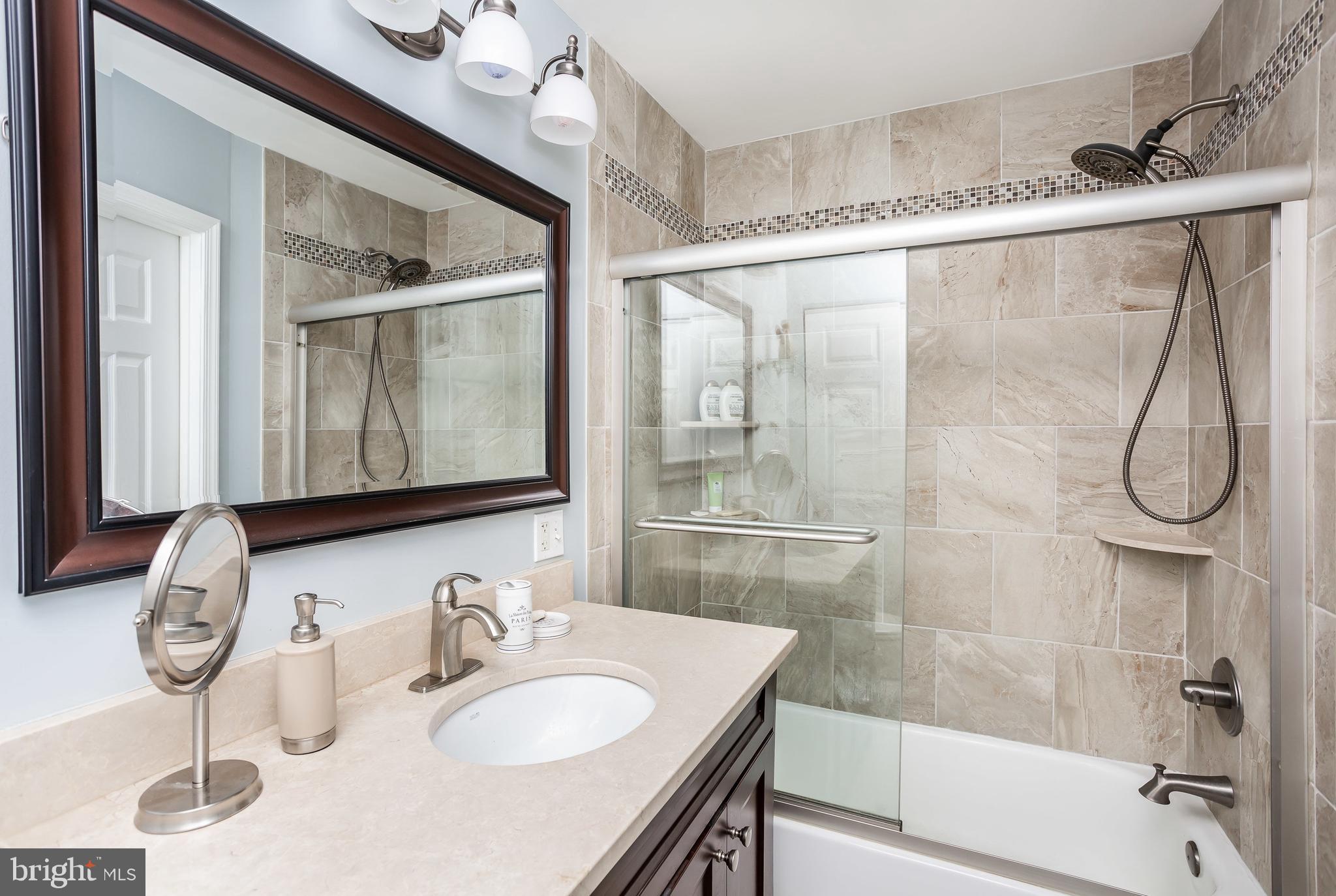 RIVERSIDE - Residential