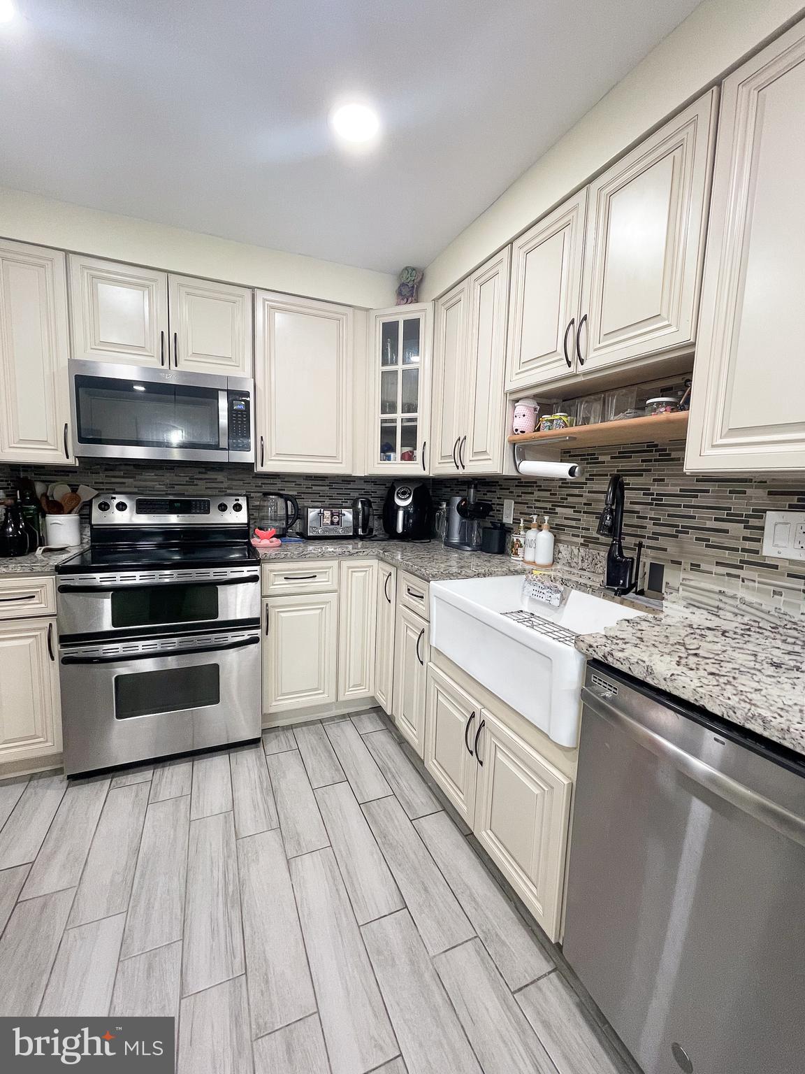 7810 STOVALL COURT
