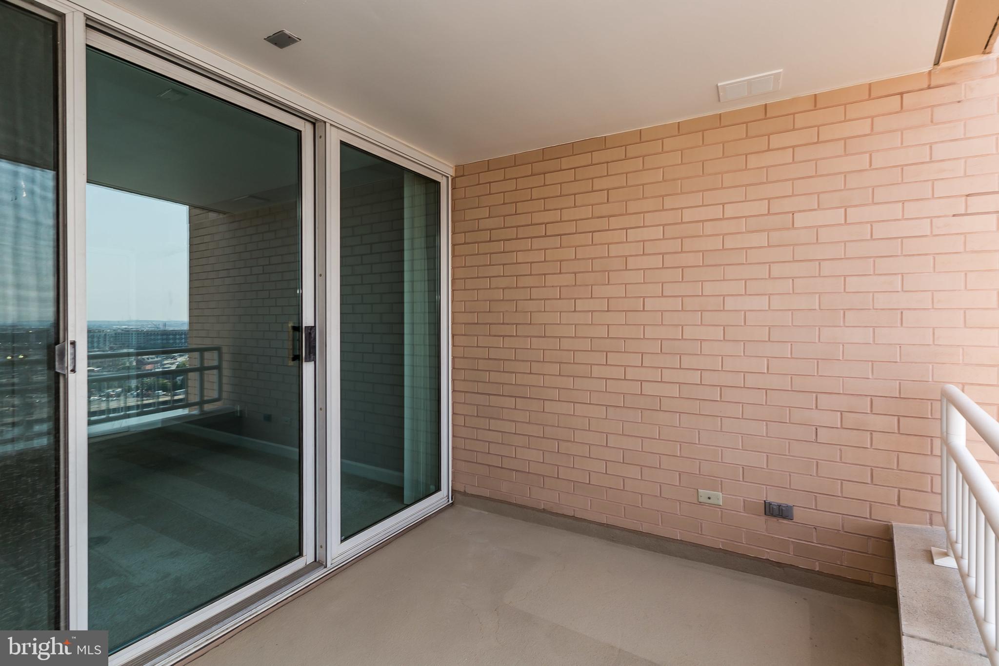 HARBORVIEW - Residential Lease