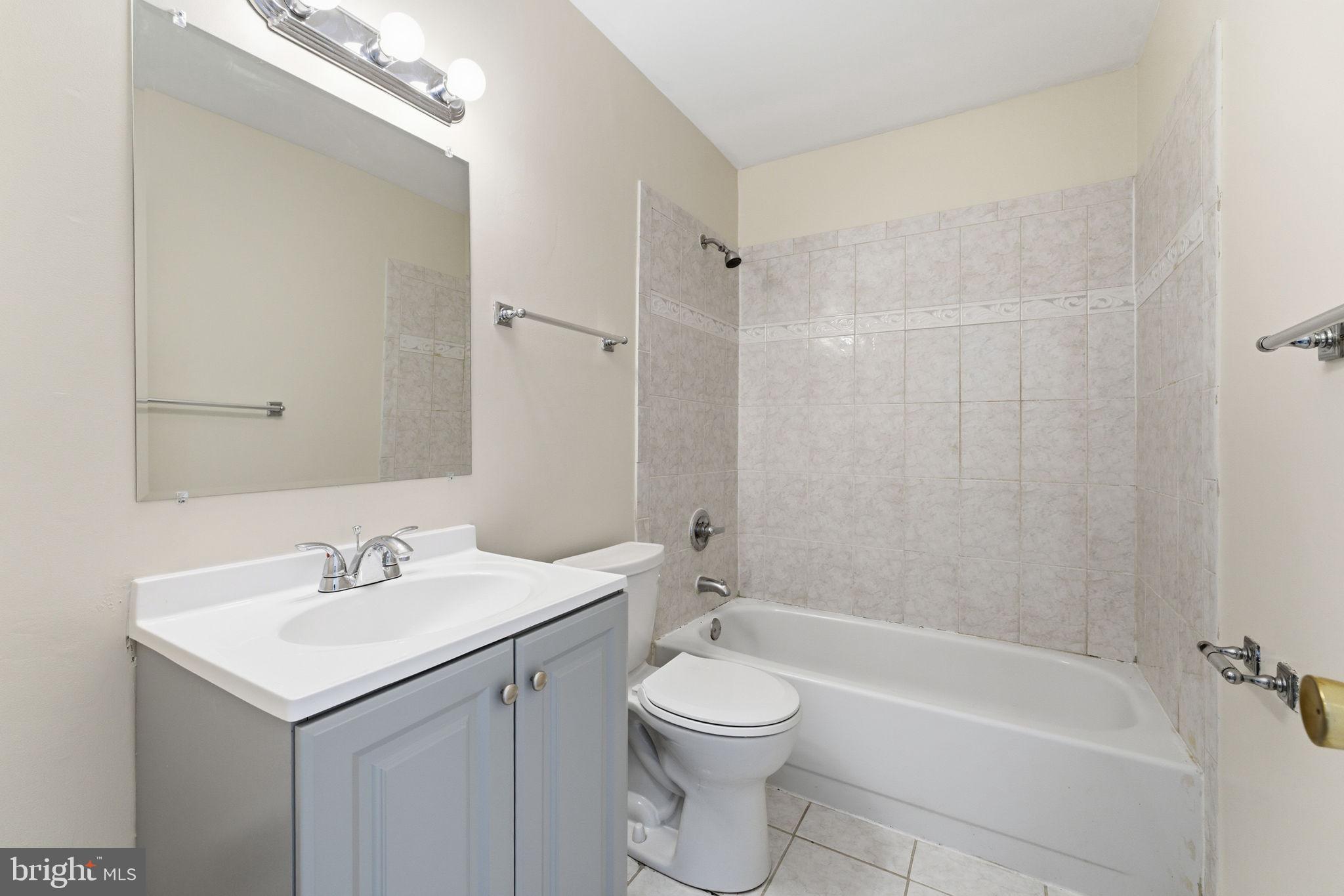 RAMBLING HILLS - Residential