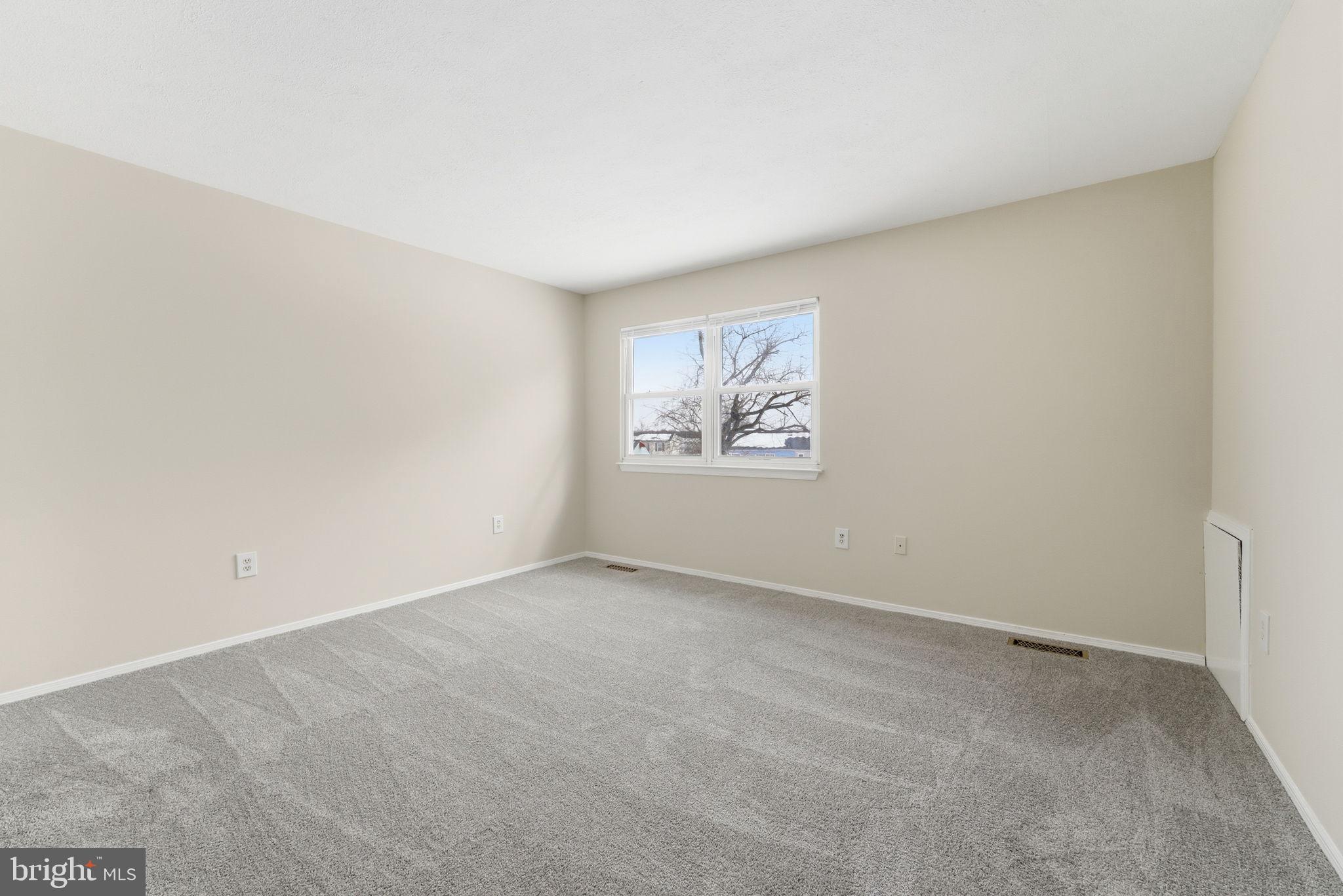 RAMBLING HILLS - Residential