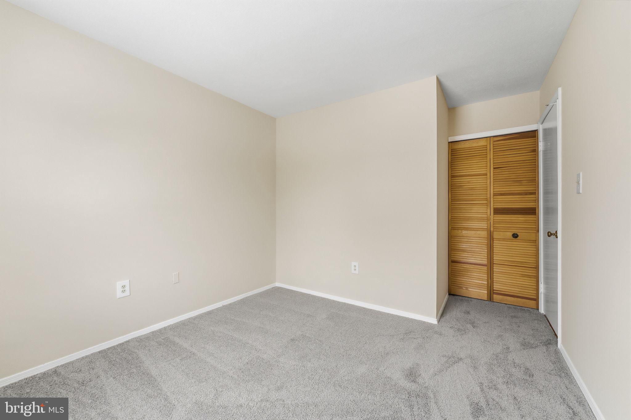 RAMBLING HILLS - Residential