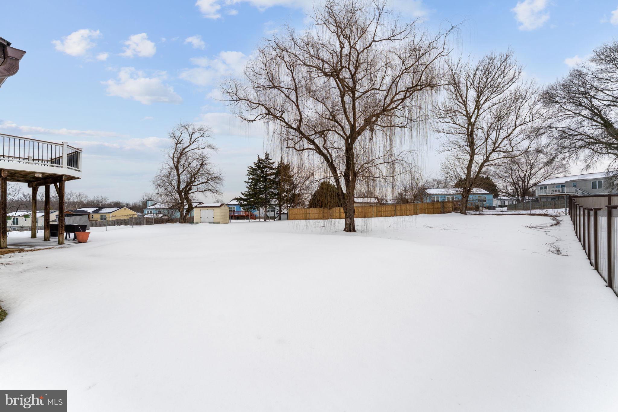 RAMBLING HILLS - Residential