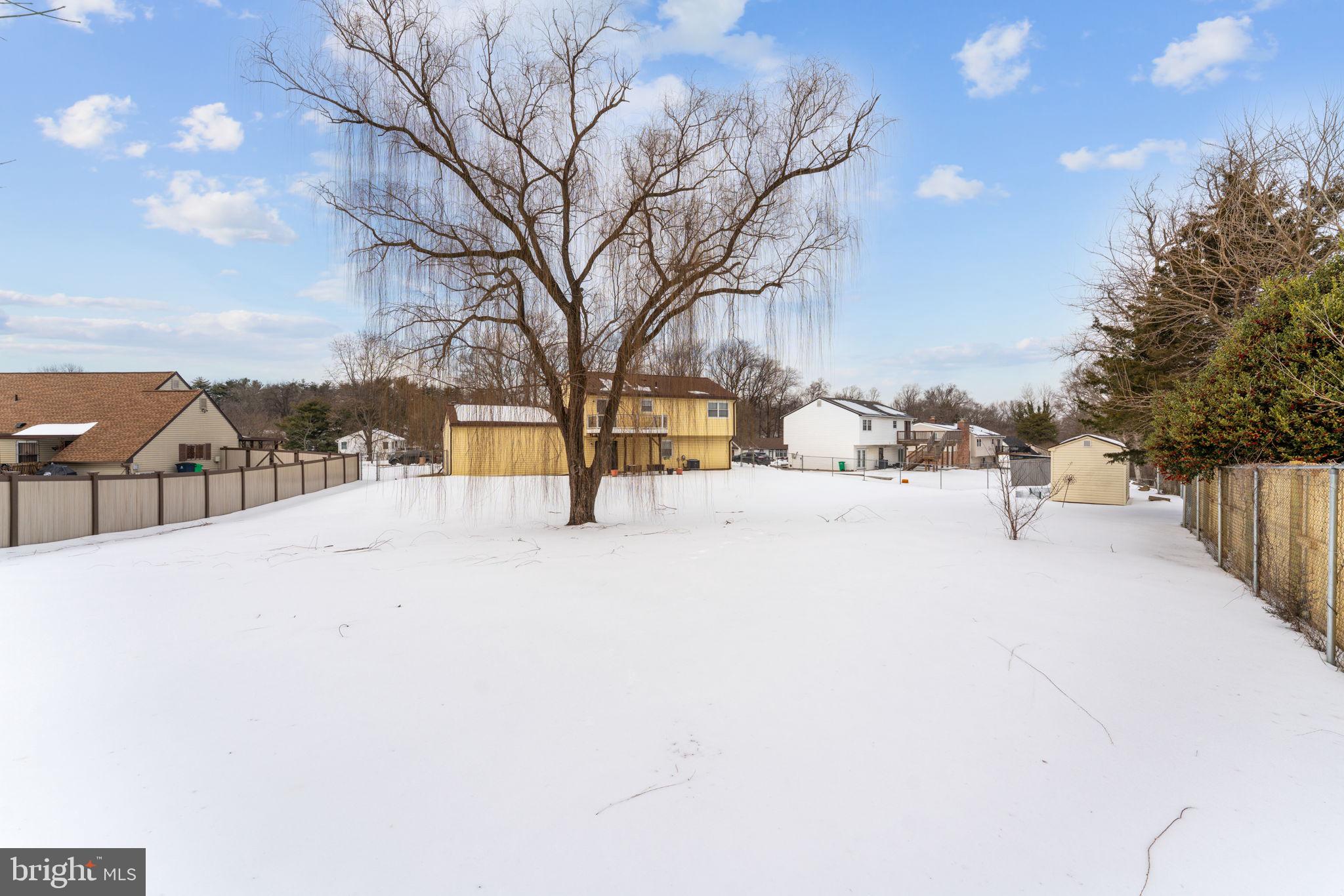 RAMBLING HILLS - Residential