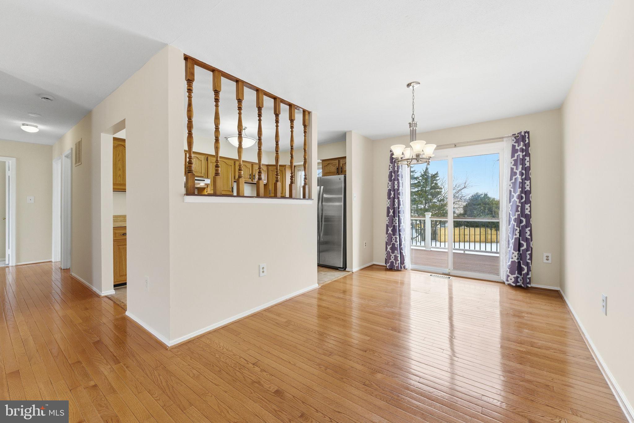 RAMBLING HILLS - Residential