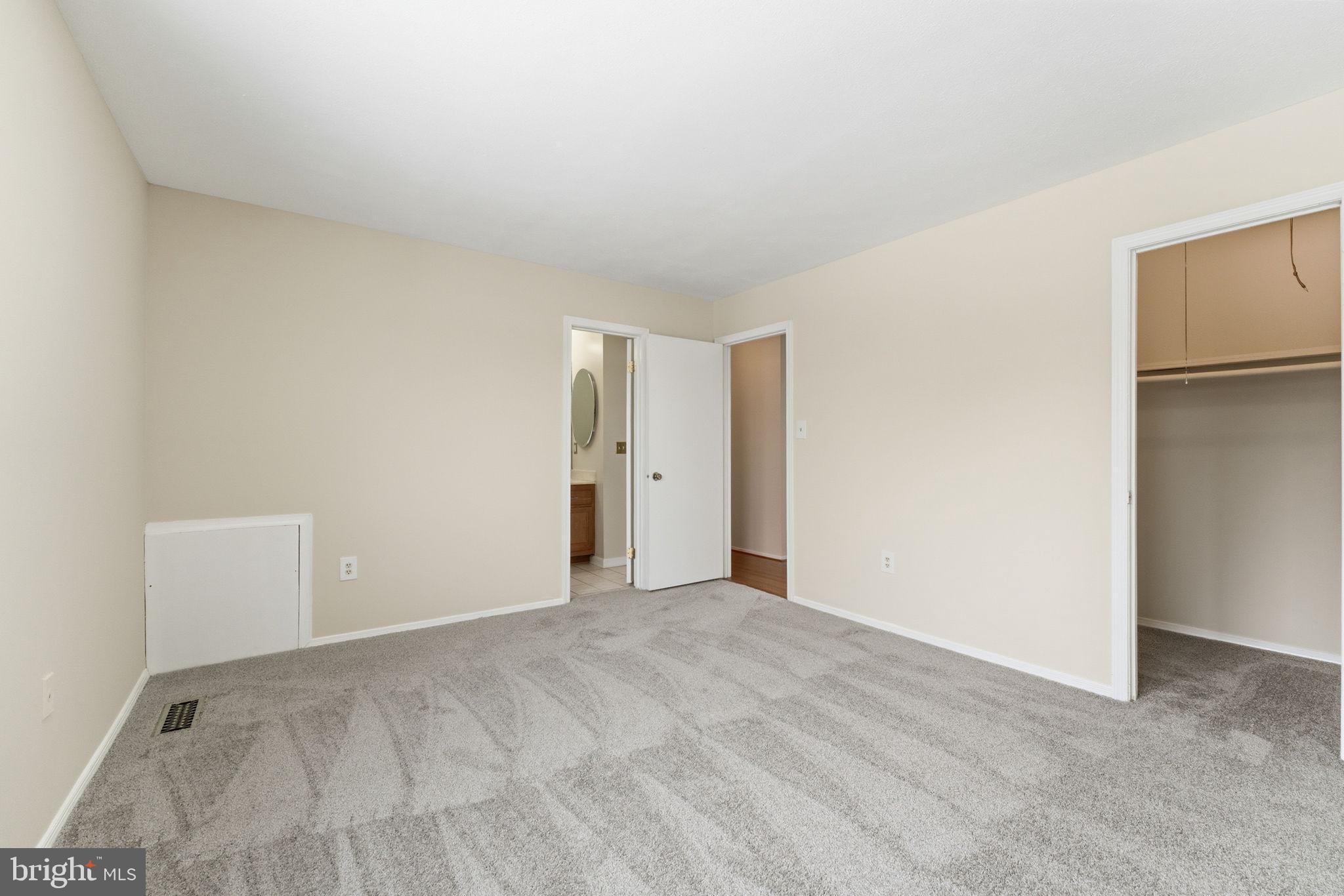 RAMBLING HILLS - Residential