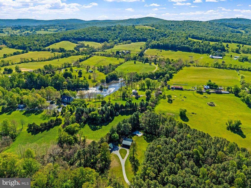 Photo of 3079 Halfway Road, THE PLAINS, VA 20198 (MLS # VAFQ2021936)