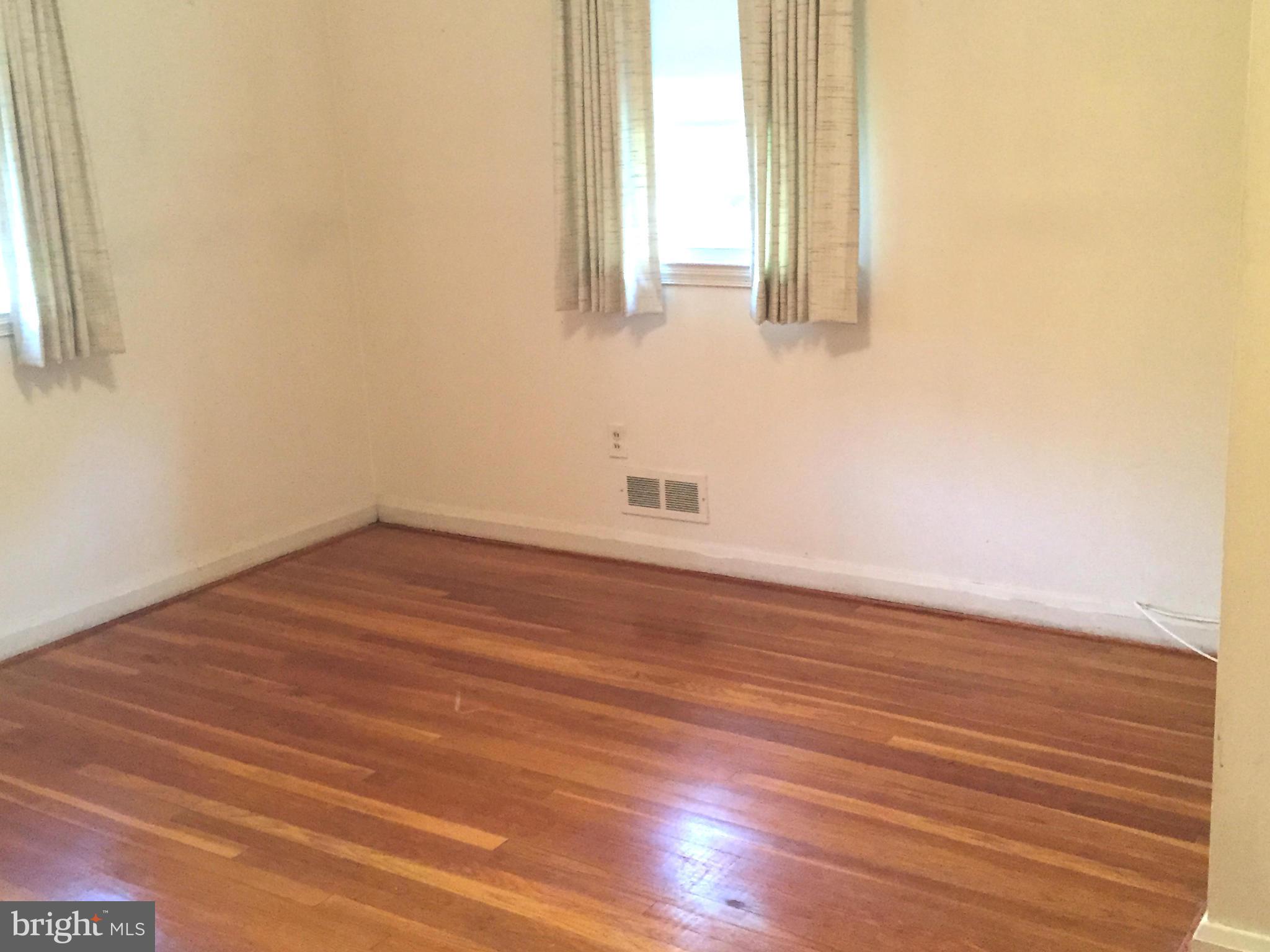 RIDGEFIELD - Residential