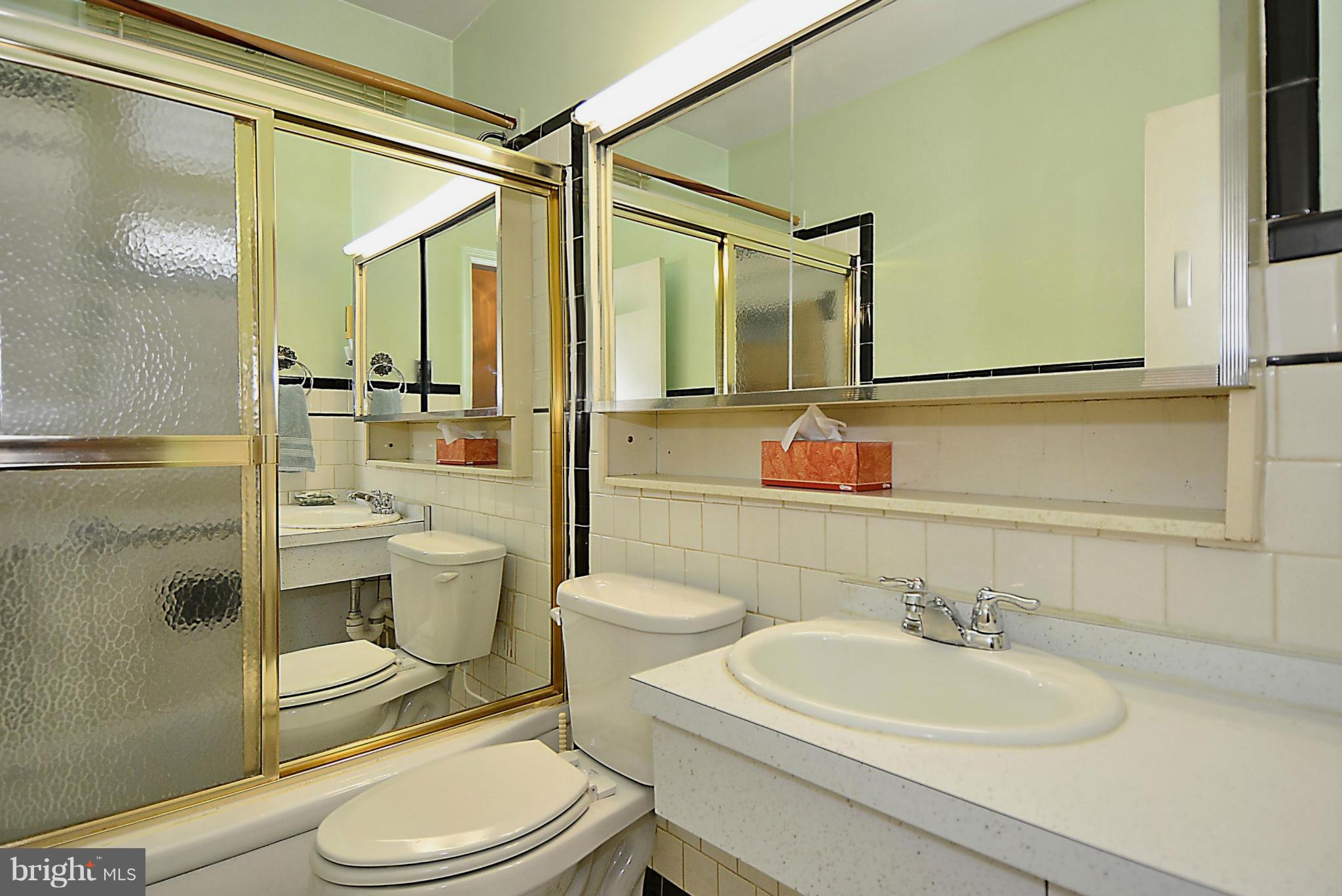 RIDGEFIELD - Residential