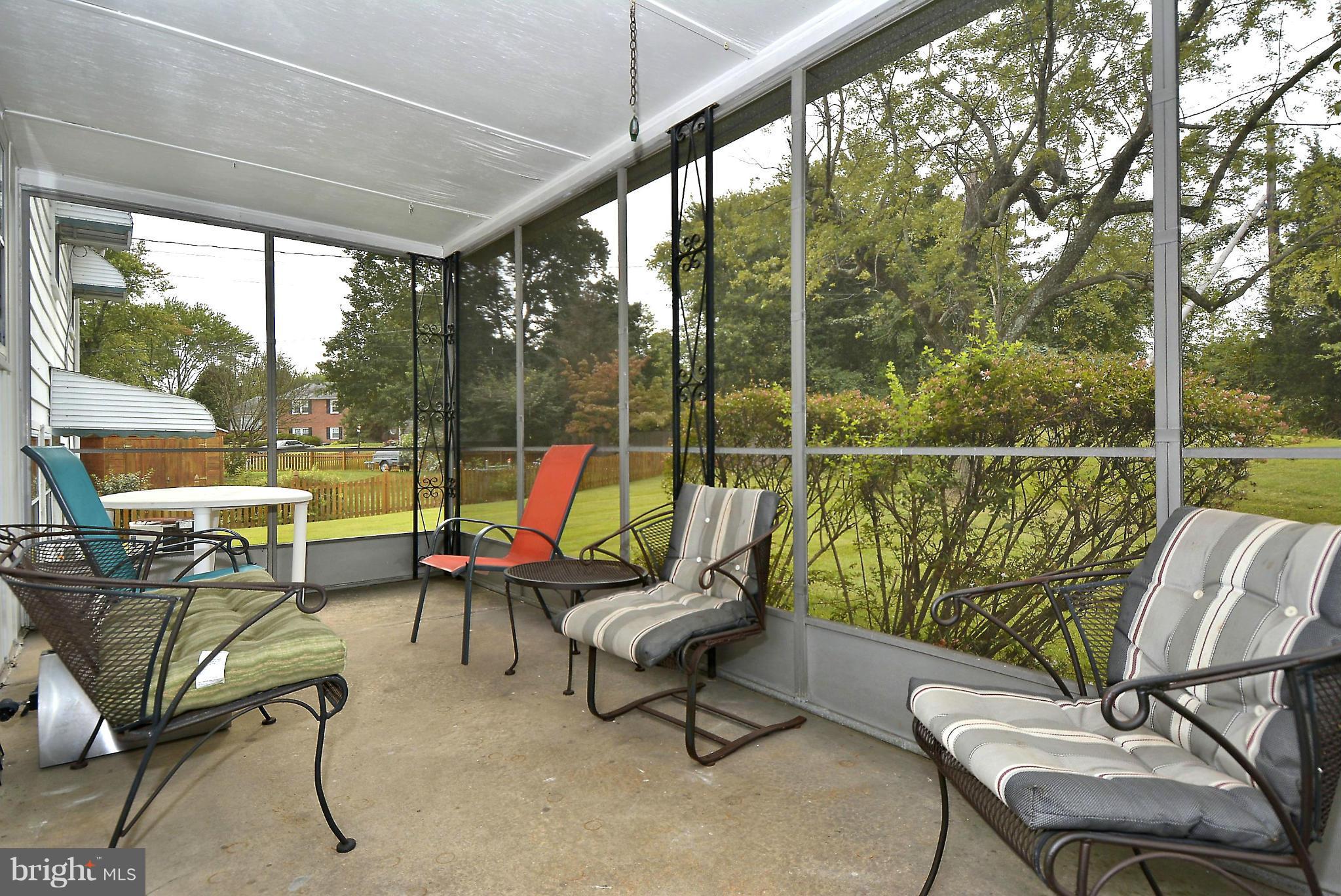 RIDGEFIELD - Residential