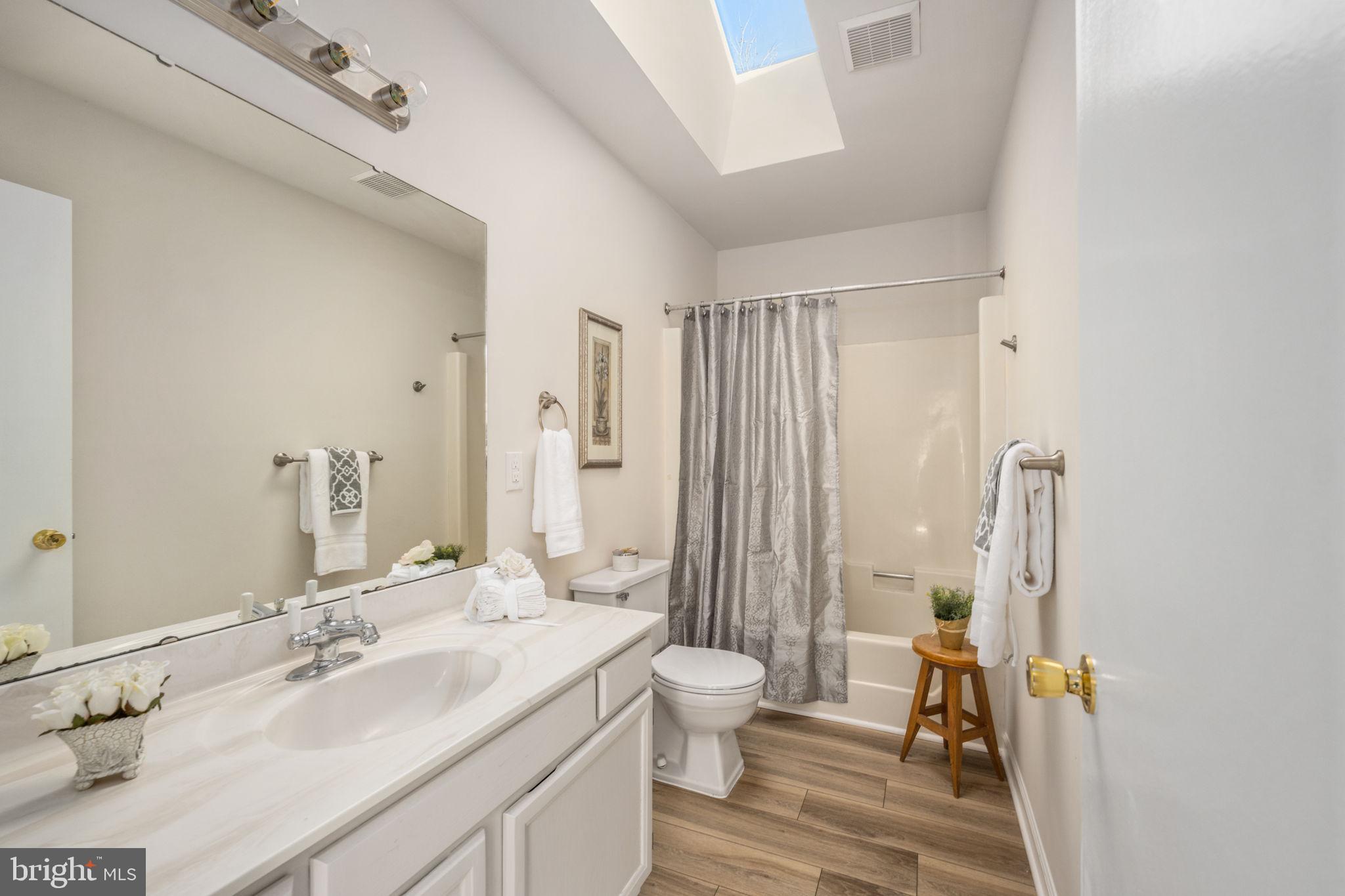 WINDSOR PLACE - Residential