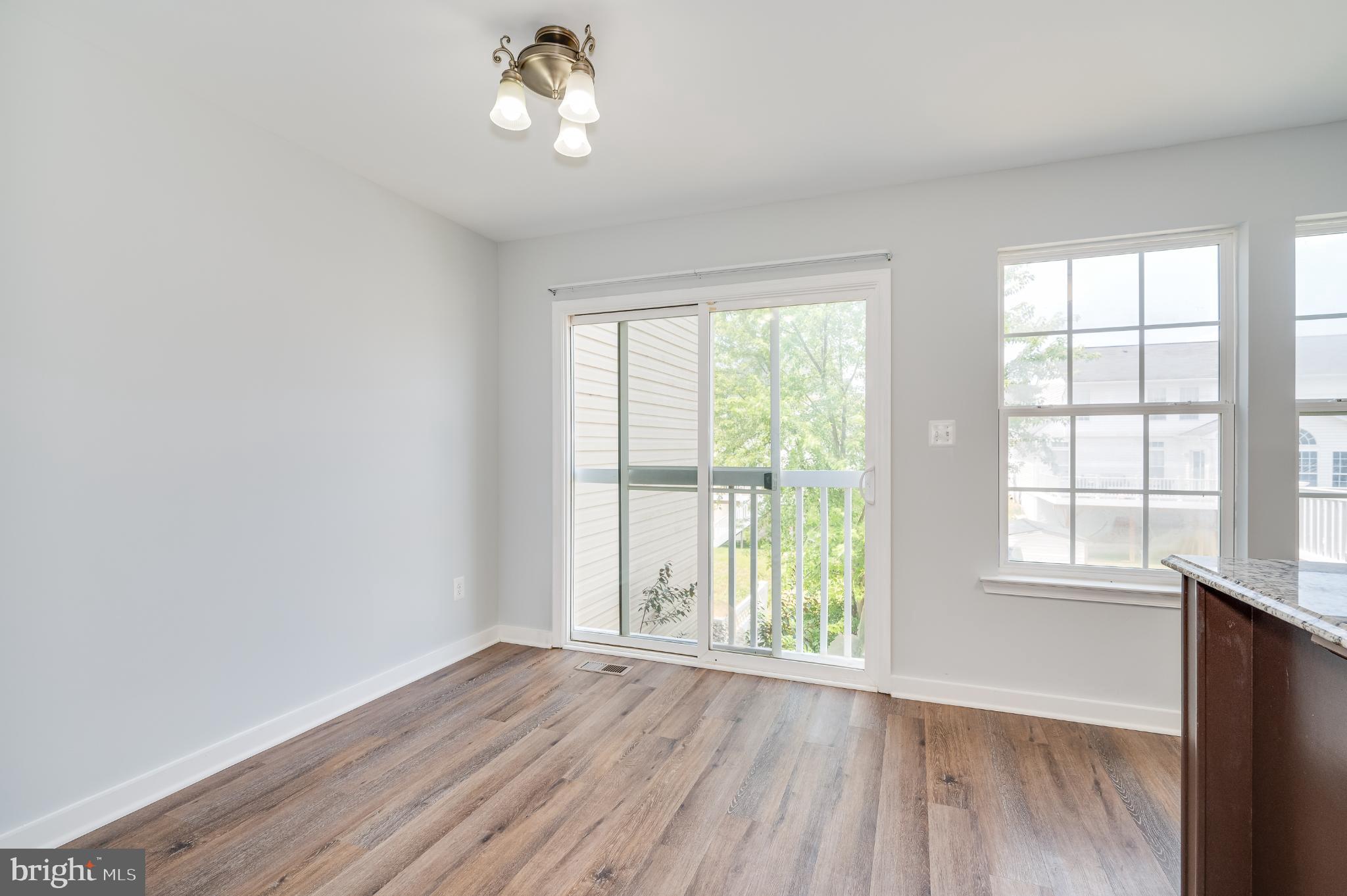 LAKELAND PLACE - Residential Lease